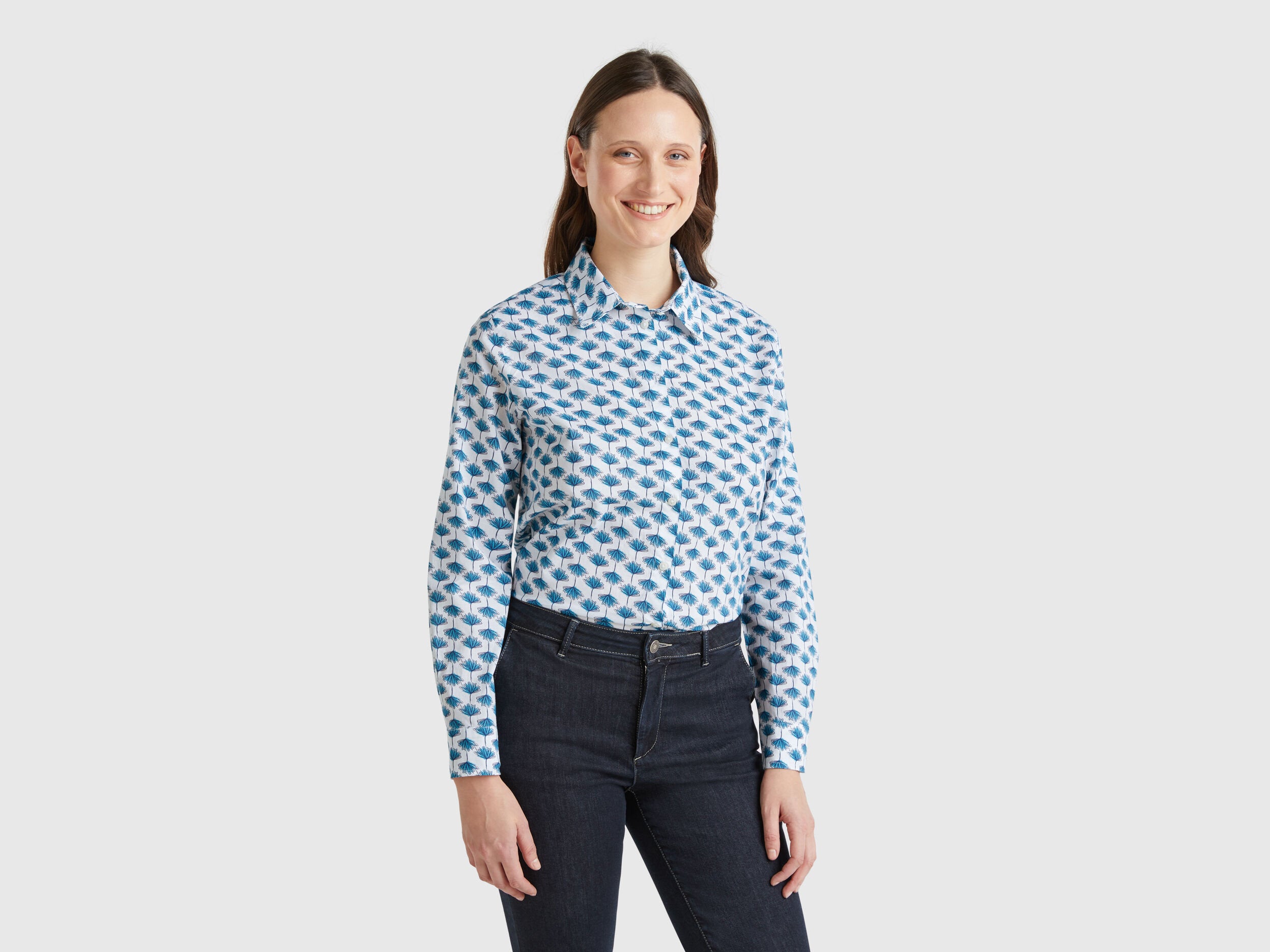Benetton_Patterned Dark White Shirt_5Q6SDQ0AY_66A_02