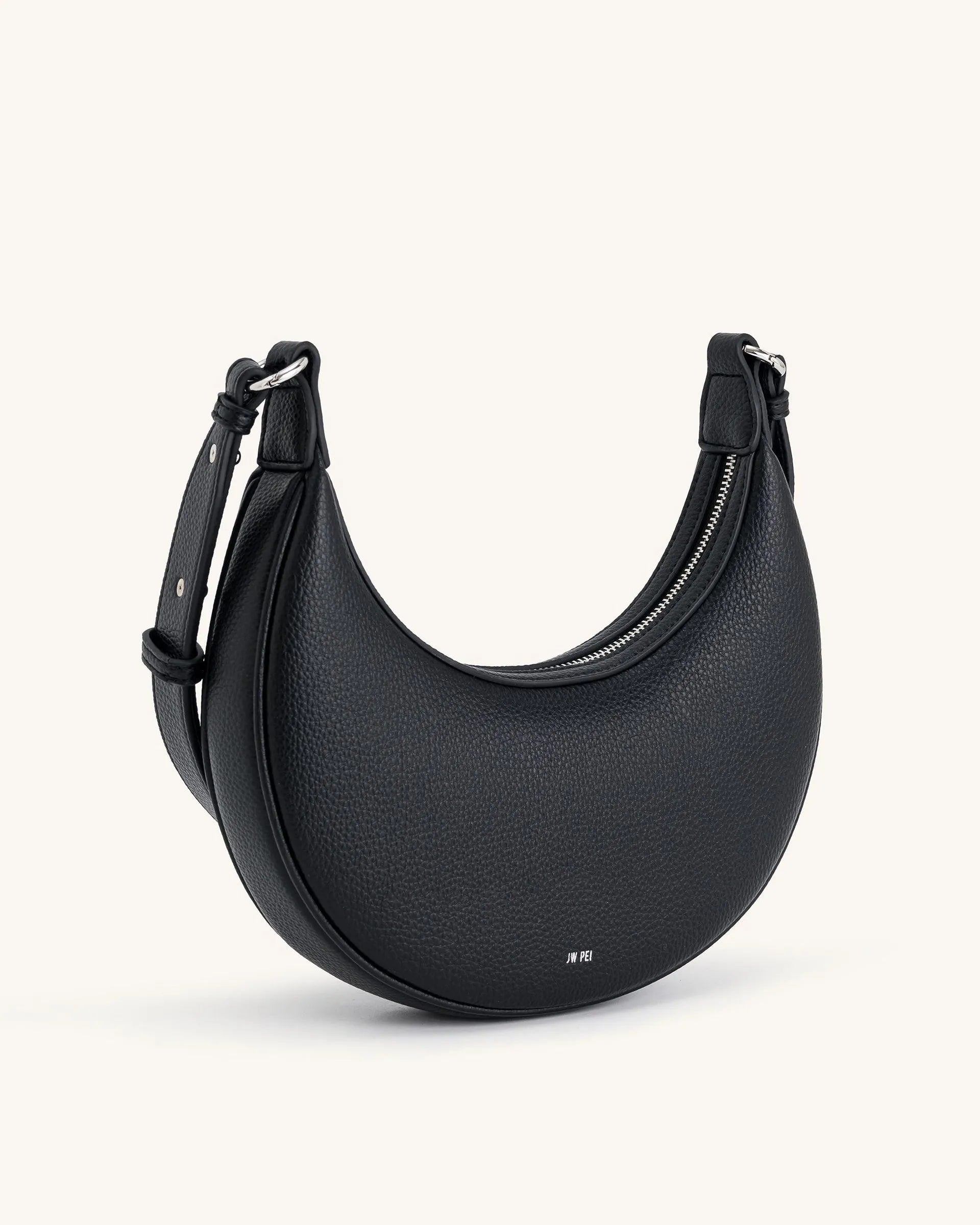 JW PEI_Black_Carly Medium Shoulder Bags_5S04-11_Black_03