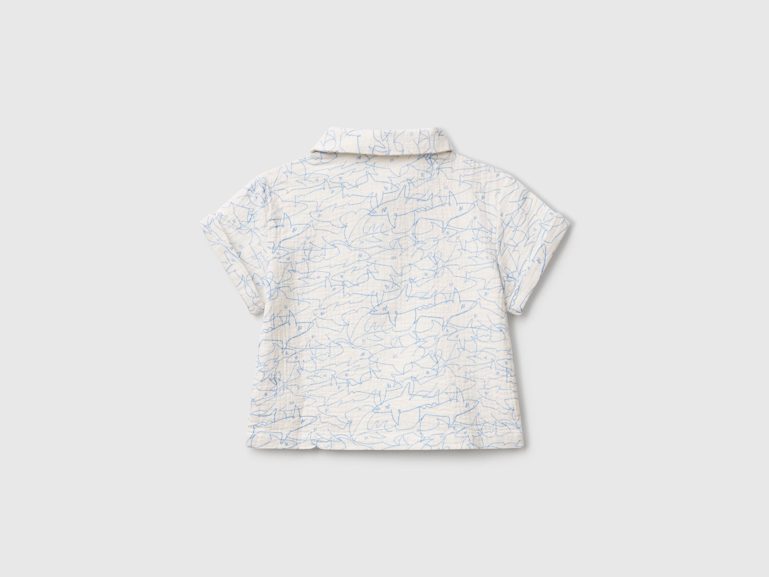 Benetton_Polo with Shark Print_5UZ8AQ00V_70J_02
