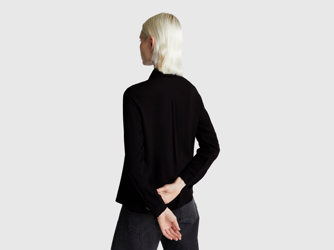 Benetton_Black_Regular Fit Shirt in Viscose_5WPWDQ0B0_100_02