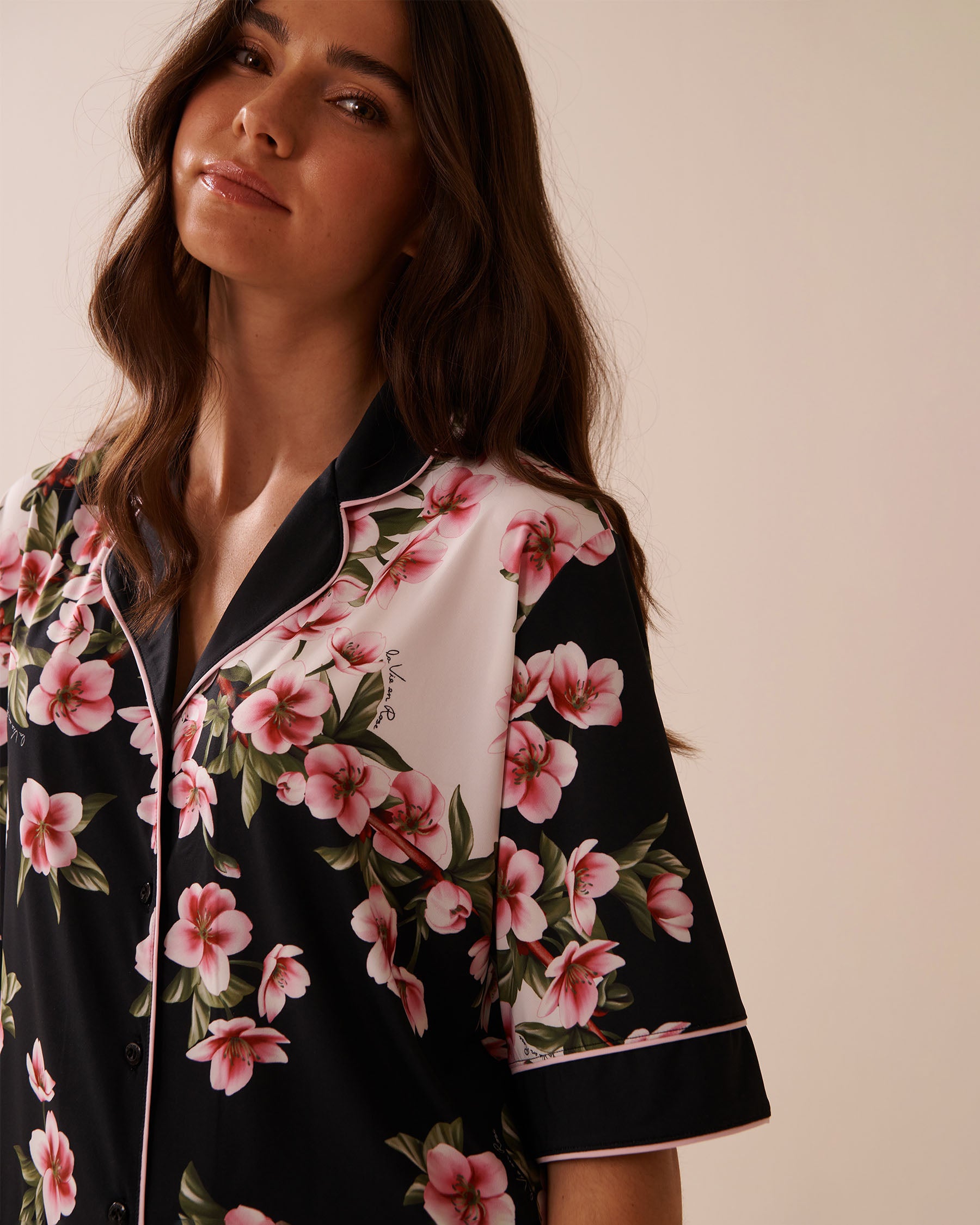 La Vie en Rose_Cherry Blossom_Cherry Blossom Print Recycled Fibers 3/4 Sleeve Bu_60100146_P00431_04