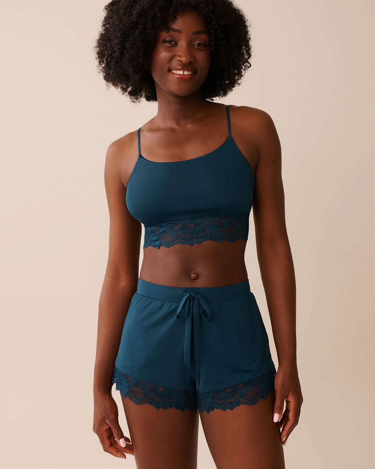 La Vie en Rose_Reflecting Pond_Lace Detail Crop Cami_60100153_40241_01