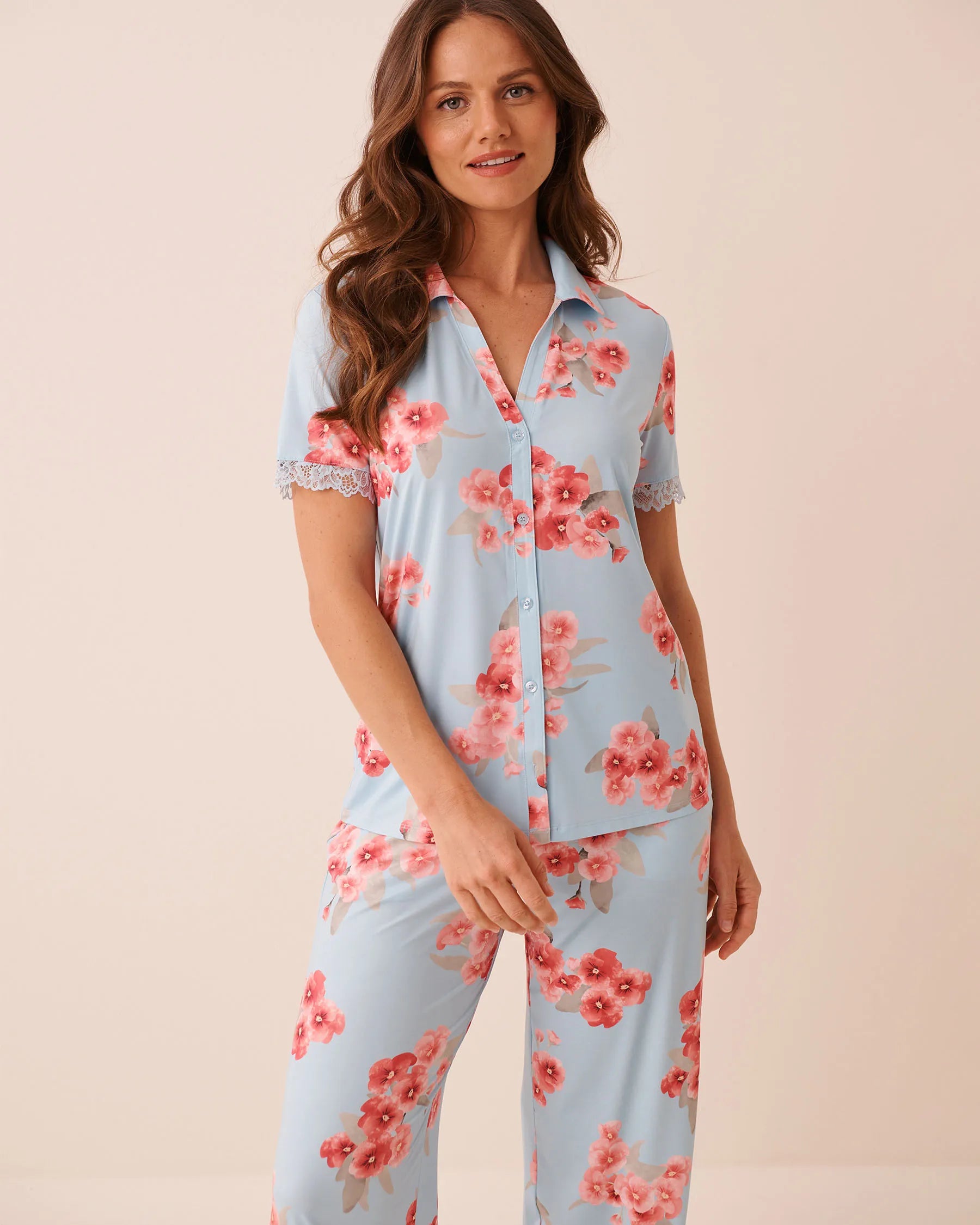 La Vie en Rose Stratosphere Blossom Women Spring Blossom Print Lace Trim Button-down Shirt SKU: 60100186_P40551 Image 01