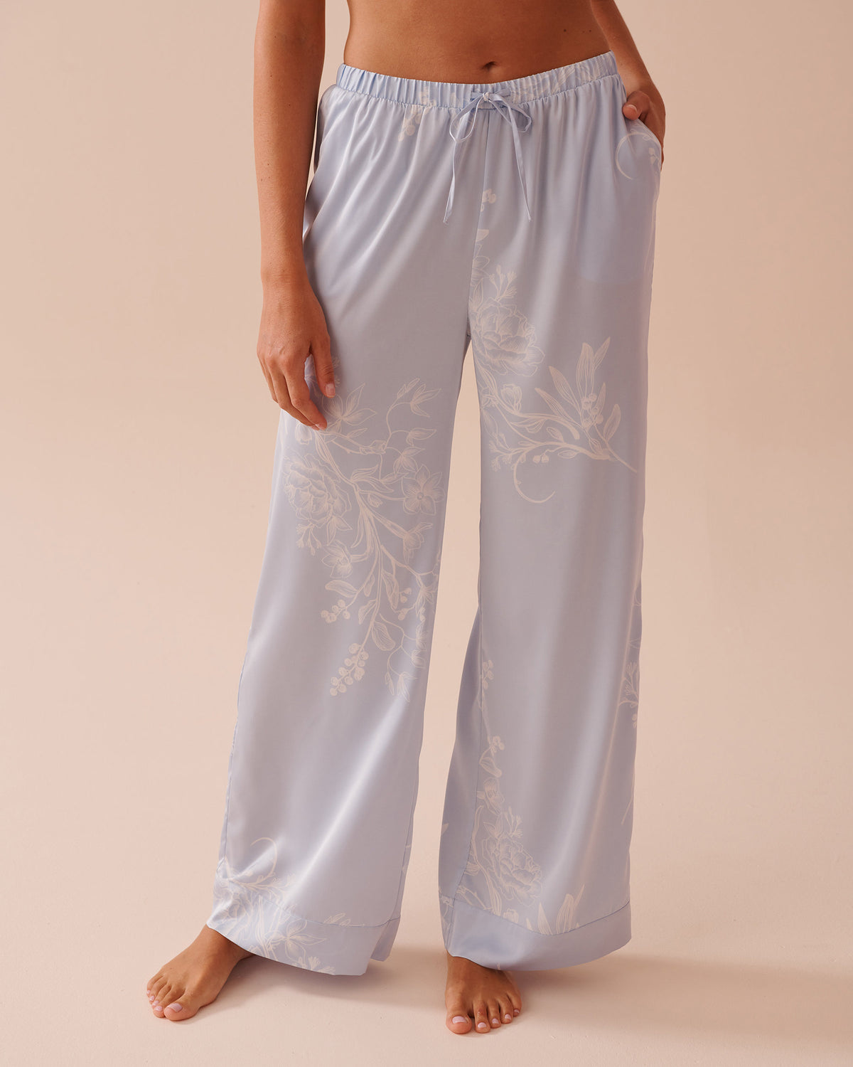 Pastel Floral Print Satin Pants_60200113_P40384_01