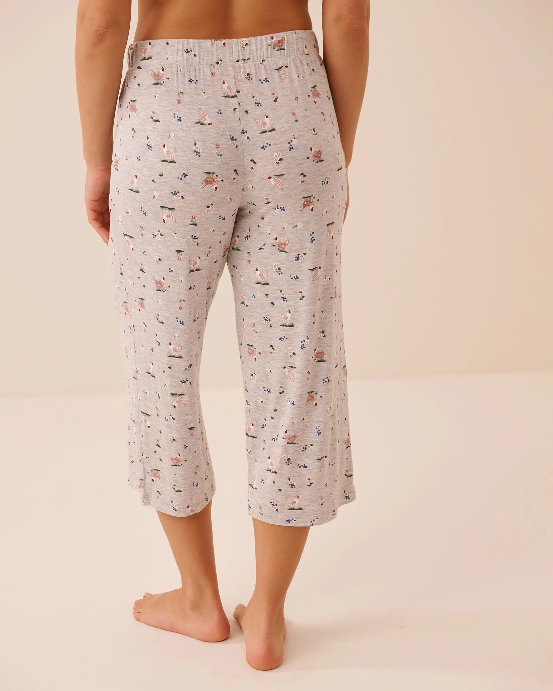 La Vie en Rose Gray Mix Chicken Women Chicken Print Soft Jersey Pajama Capris SKU: 60200183_P00511 Image 02