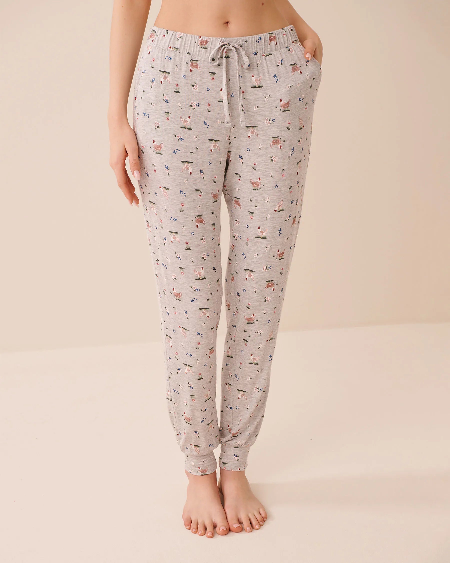 La Vie en Rose Gray Mix Chicken Women Chicken Print Soft Jersey Jogger Pajama Pants SKU: 60200185_P00511 Image 01