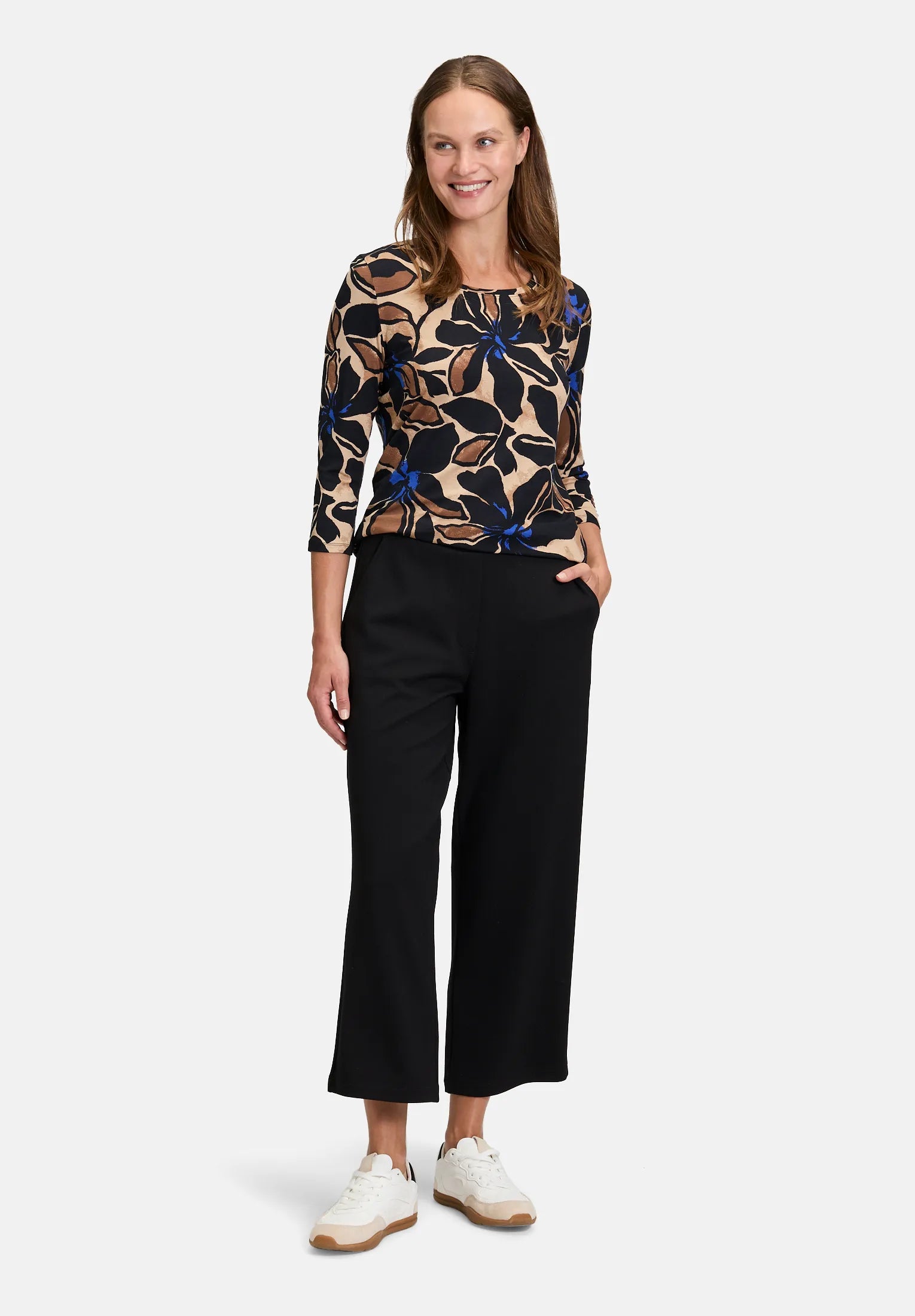 Betty Barclay_Black_Pull-On Trousers with Pockets_6031-2250_9045_01