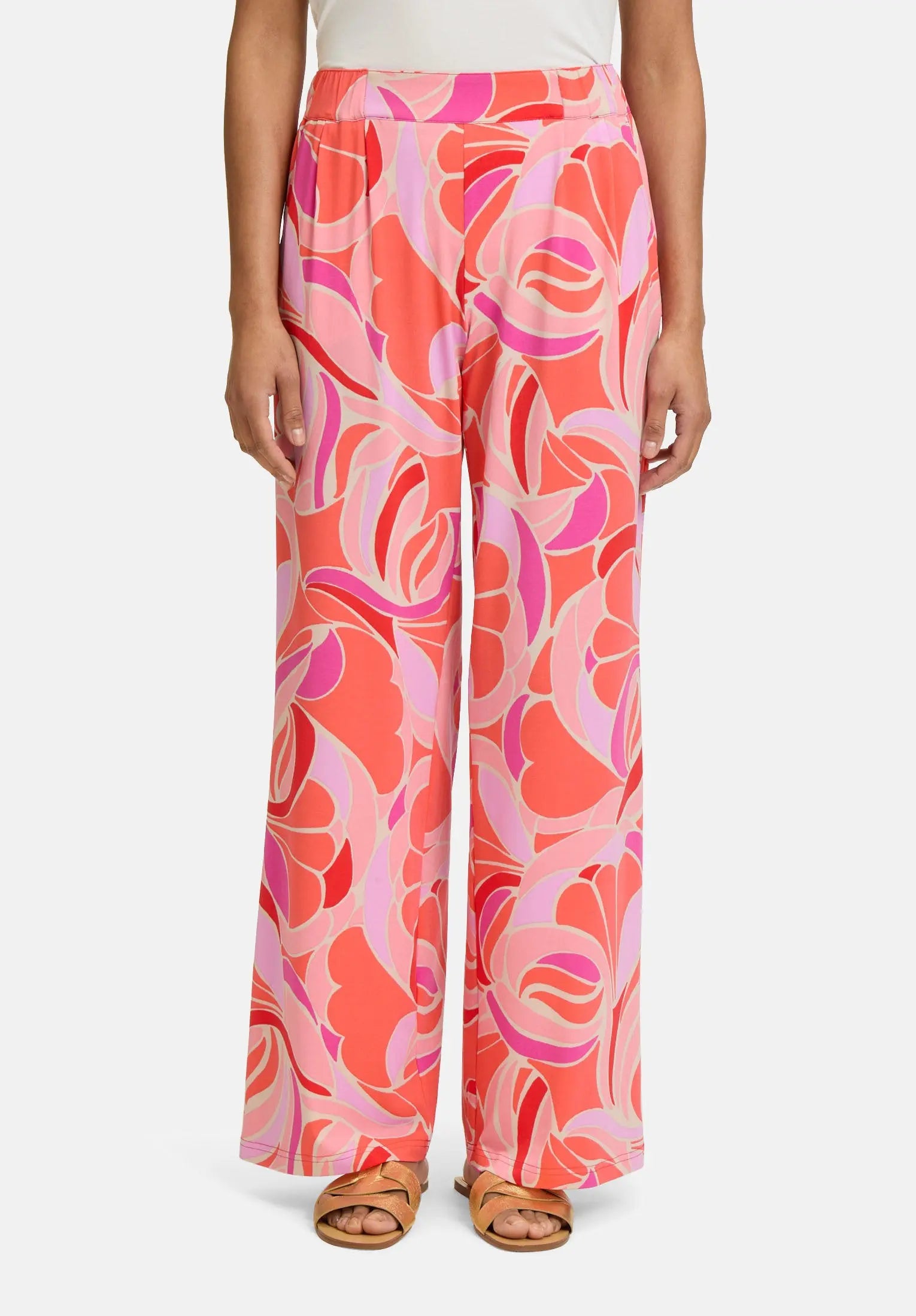 Betty Barclay_Pull-On Trousers with Side Pockets_6034-1151_4826_02