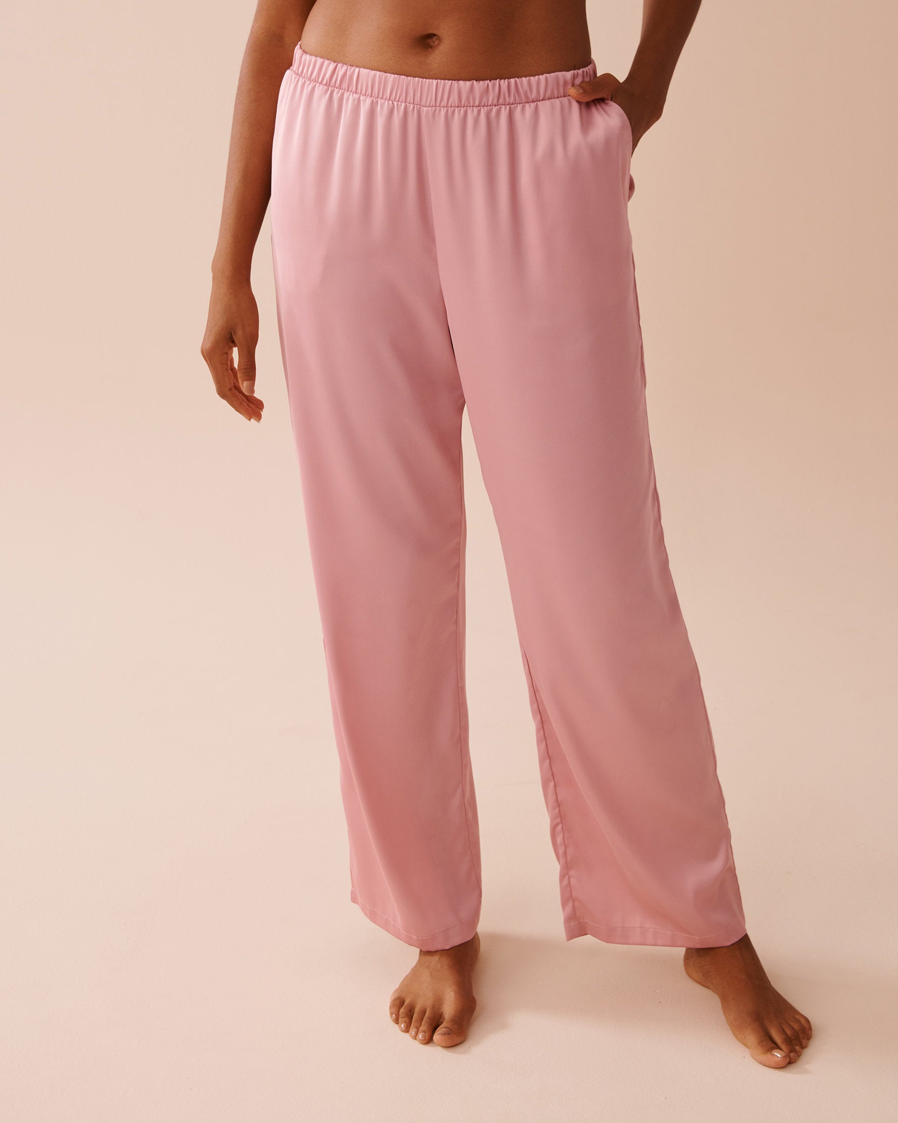 La Vie en Rose_Luxury Edition Short Sleeve Satin Pajama Set_60400048_60036_04