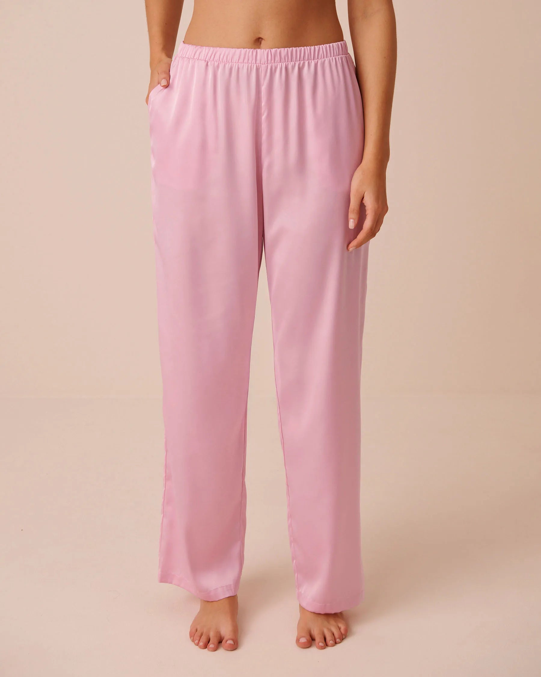 La Vie en Rose Nosegay Women LUXURY EDITION Short Sleeve Satin Pajama Set SKU: 60400076_60245 Image 04