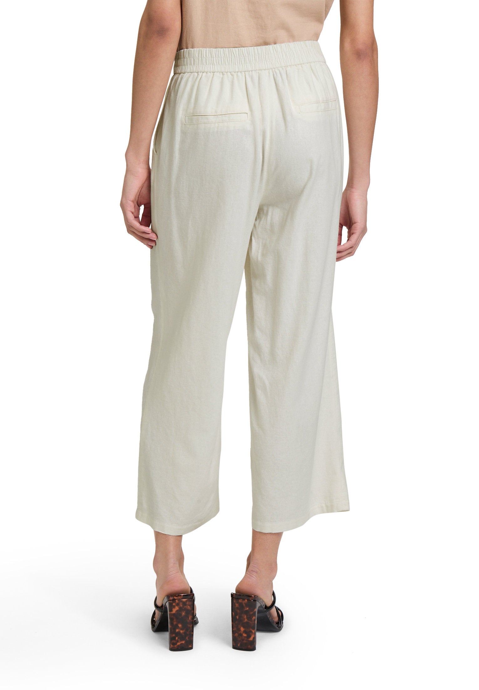Betty Barclay_Casual Linen Trousers_6047-1340_1014_03