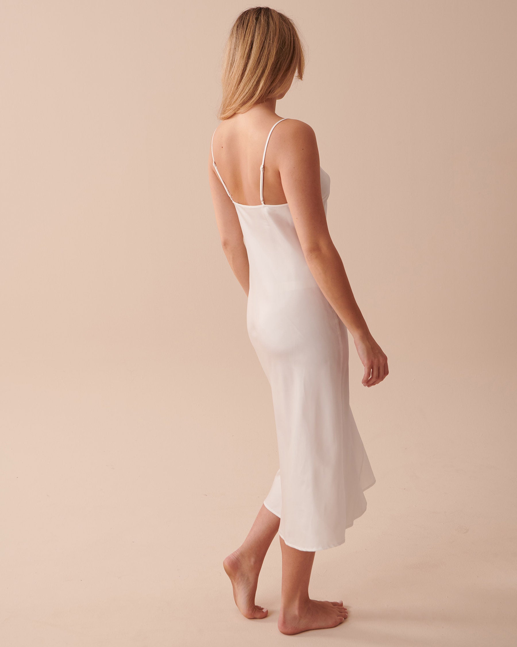 Satin Chemise_60500130_10011_05