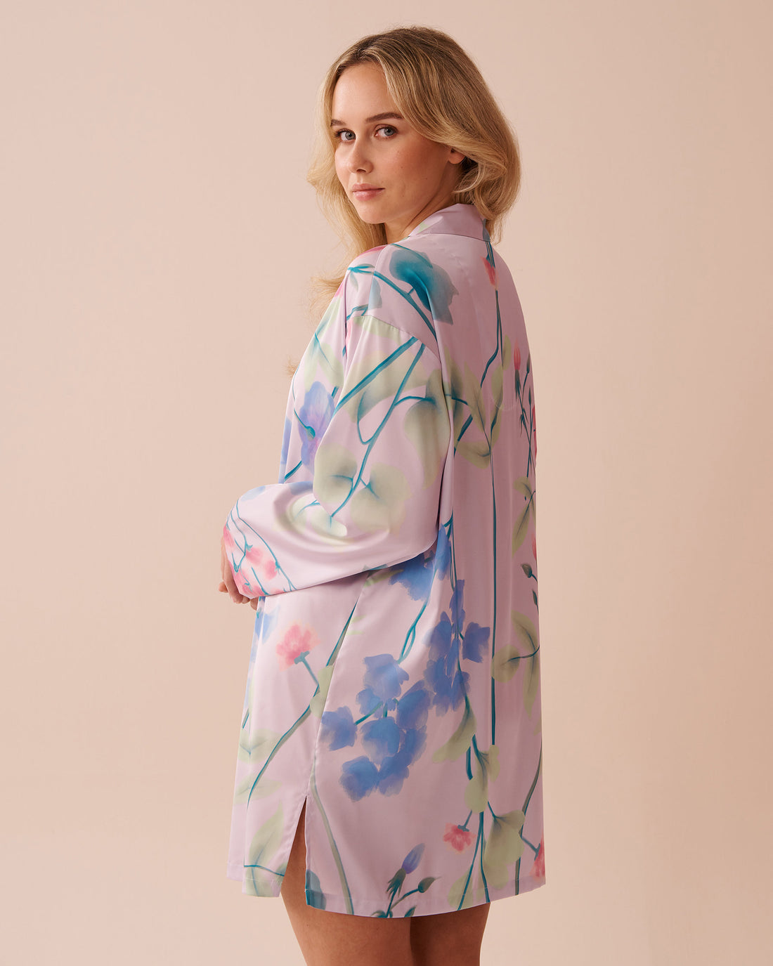 La Vie en Rose_Luxury Edition Lavender Garden Print Long Sleeve Satin Sleepshirt_60500172_P50088_02