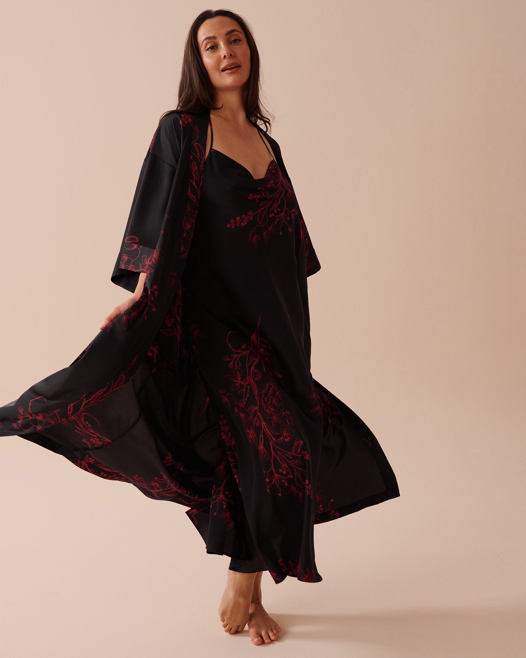 Pastel Floral Print Long Satin Kimono_60600085_P00387_01