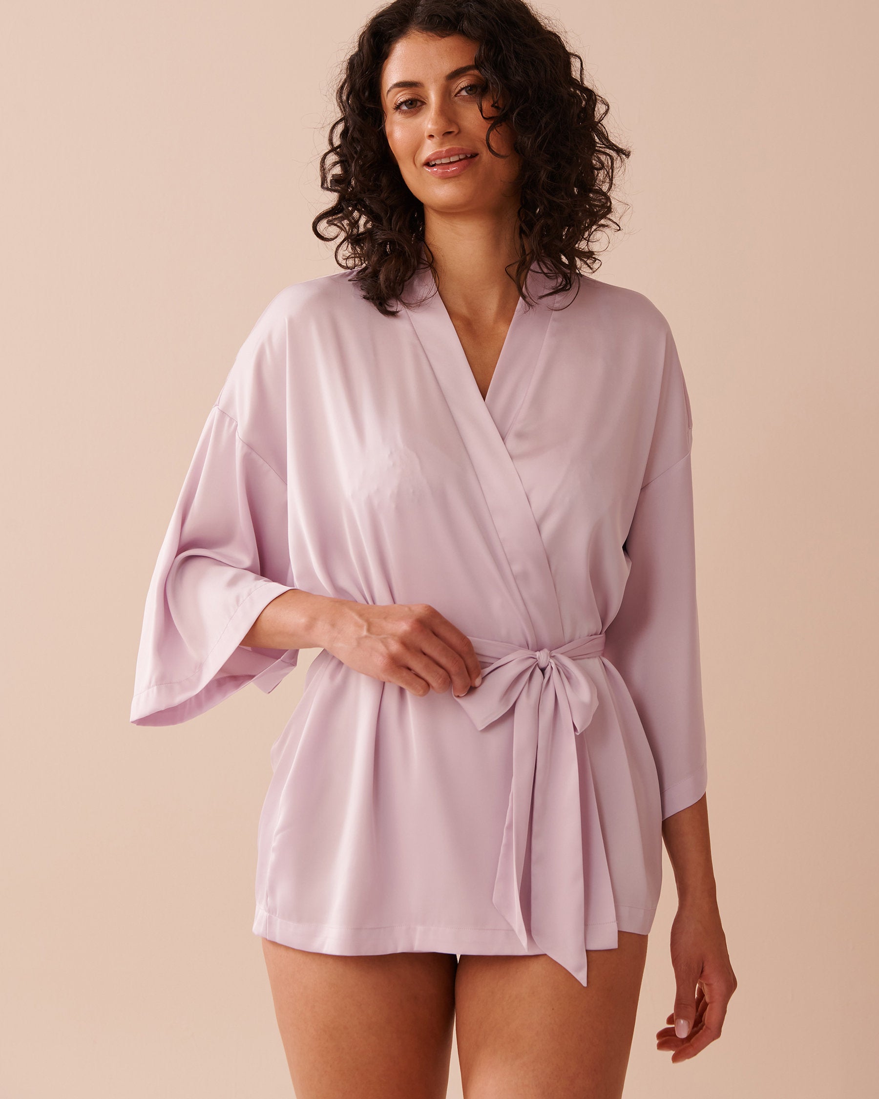 La Vie en Rose_Luxury Edition Short Satin Kimono_60600088_50009_01