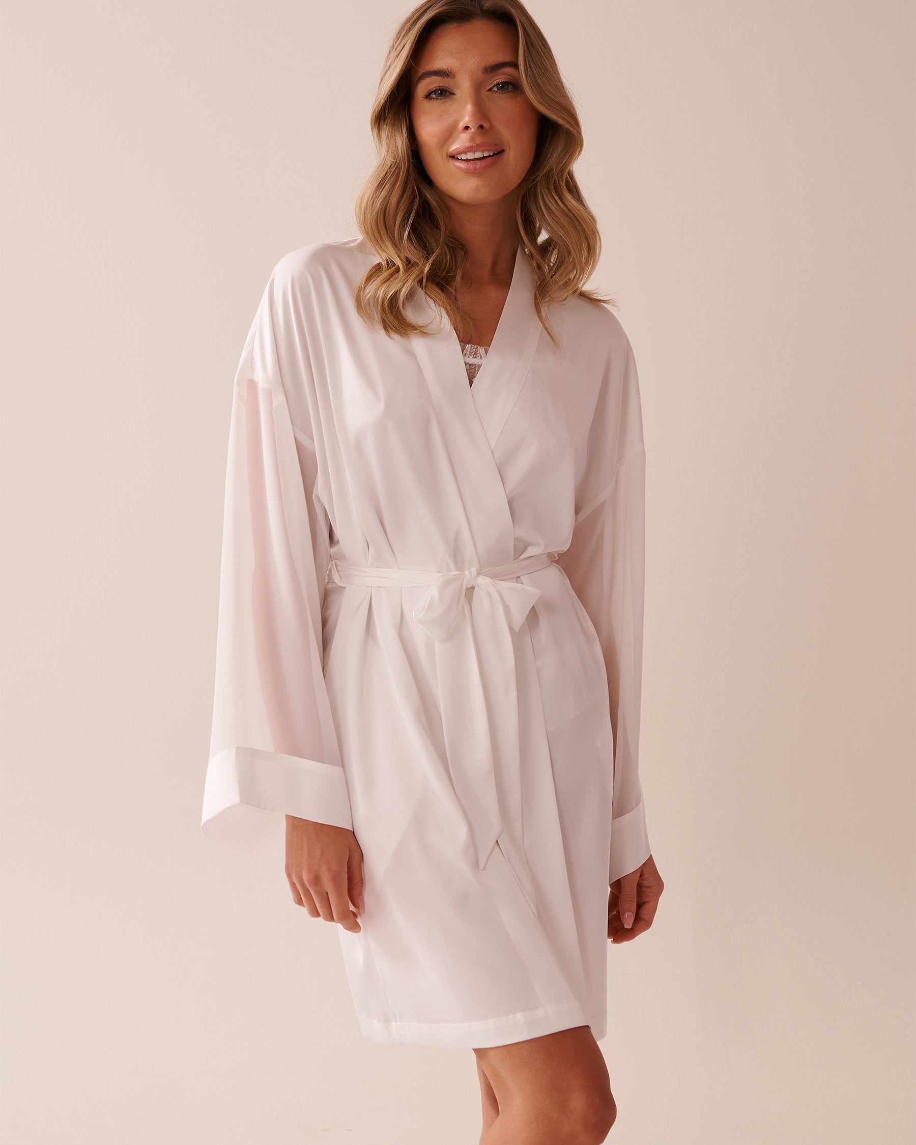 La Vie en Rose_Luxury Edition Bridal Chiffon and Satin Kimono_60600092_10011_01