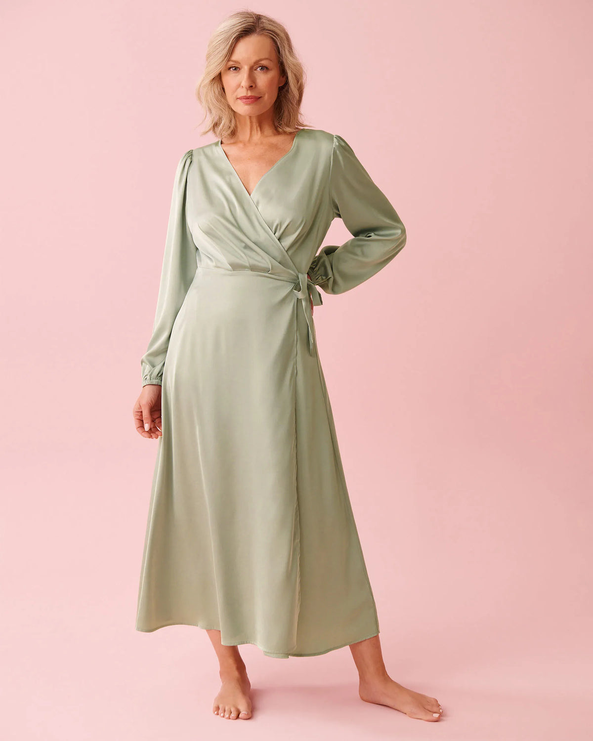 La Vie en Rose_Mineral Gray_Satin Long Sleeve Sleepshirt_60600115_30059_01