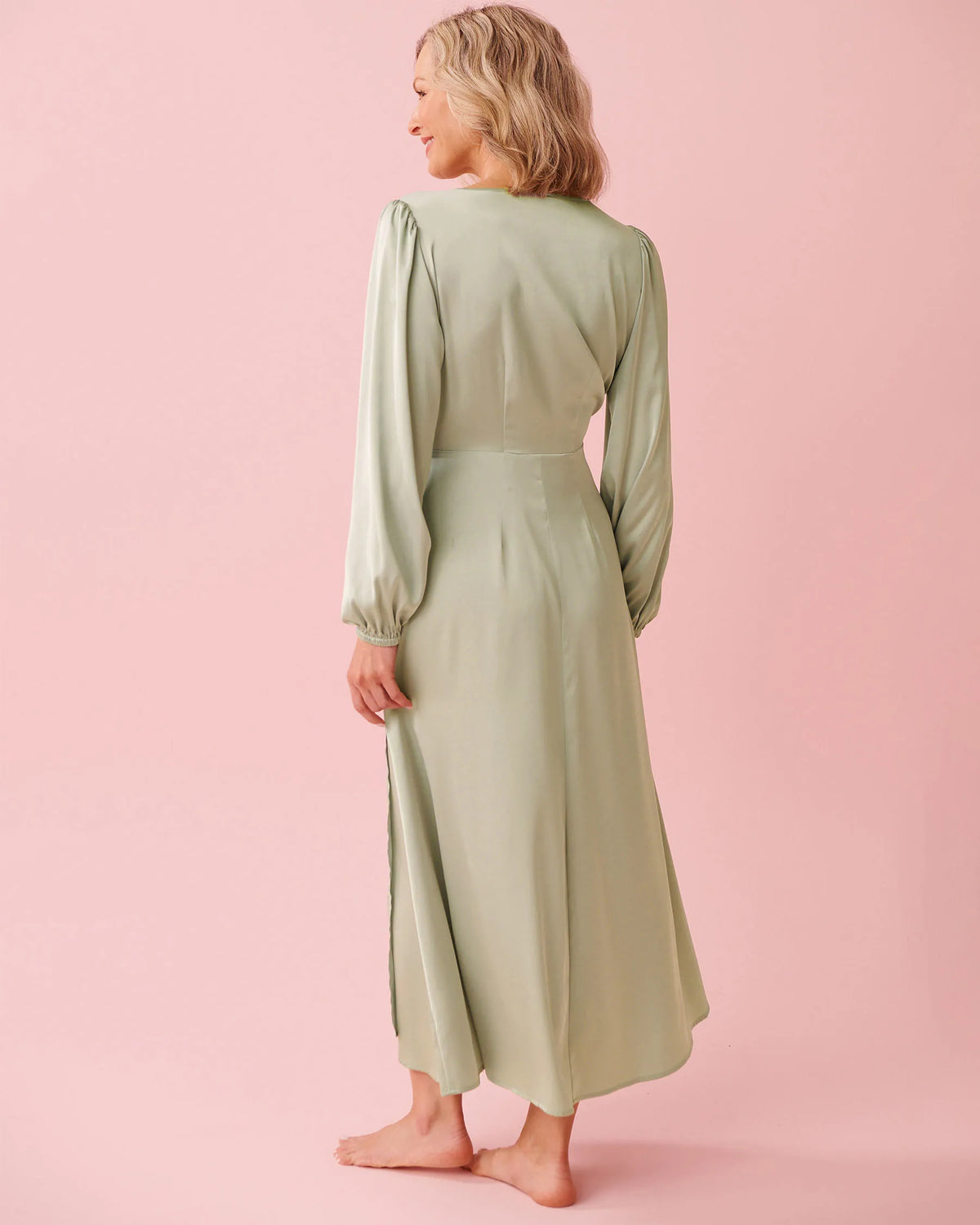 La Vie en Rose_Mineral Gray_Satin Long Sleeve Sleepshirt_60600115_30059_02