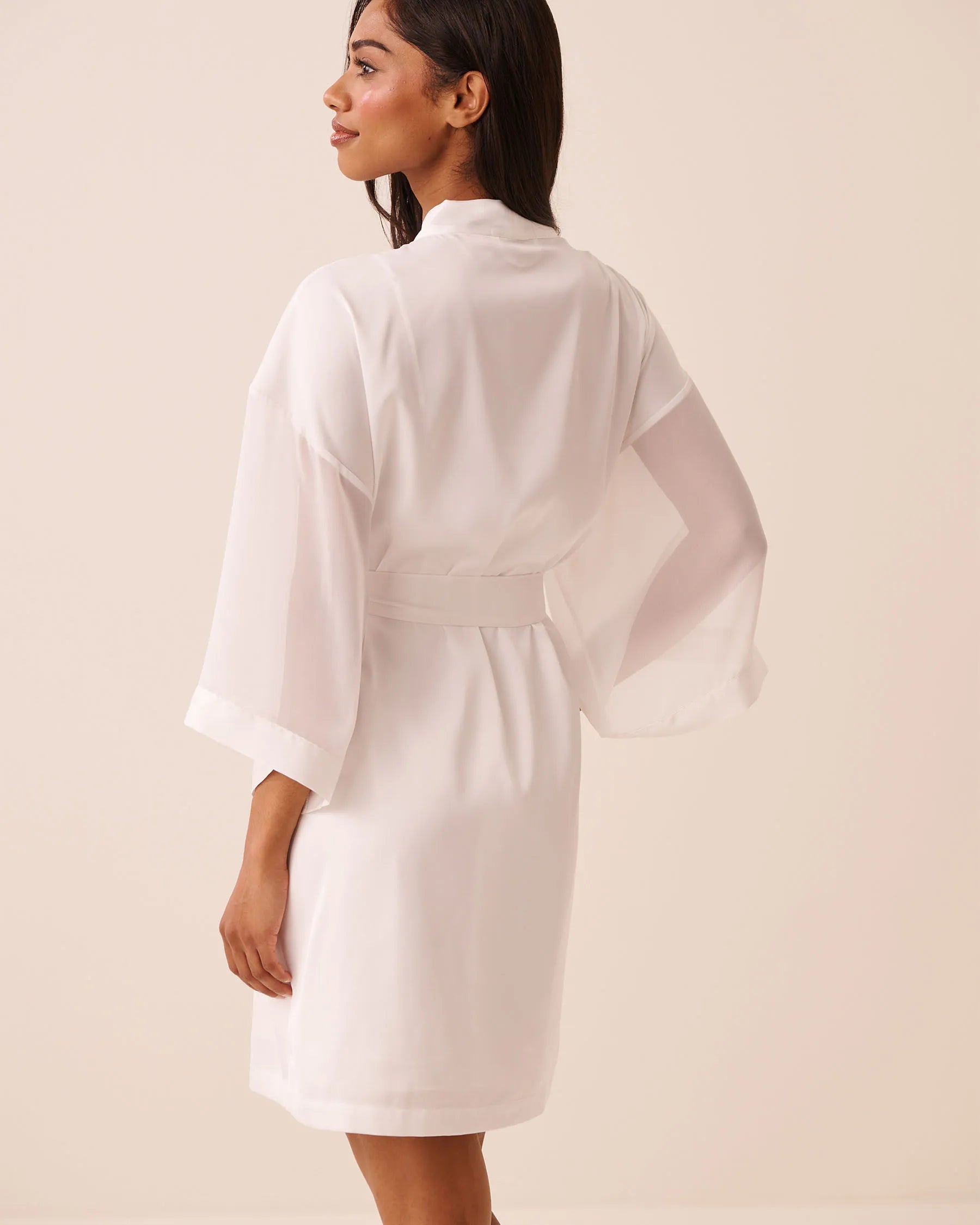 La Vie en Rose Snow White Women LUXURY EDITION Satin And Chiffon Kimono SKU: 60600121_10011 Image 02