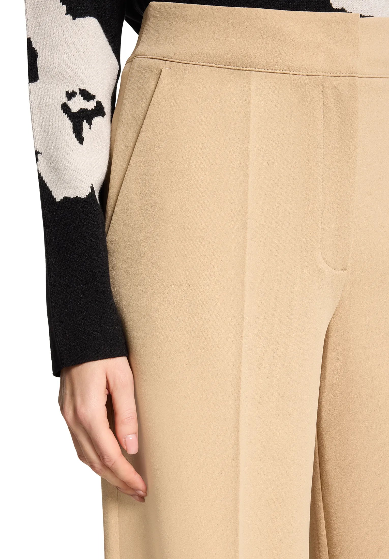 Betty Barclay Classic Beige Women Solid-Color Culottes SKU: 6066-2420_7234 Image 04