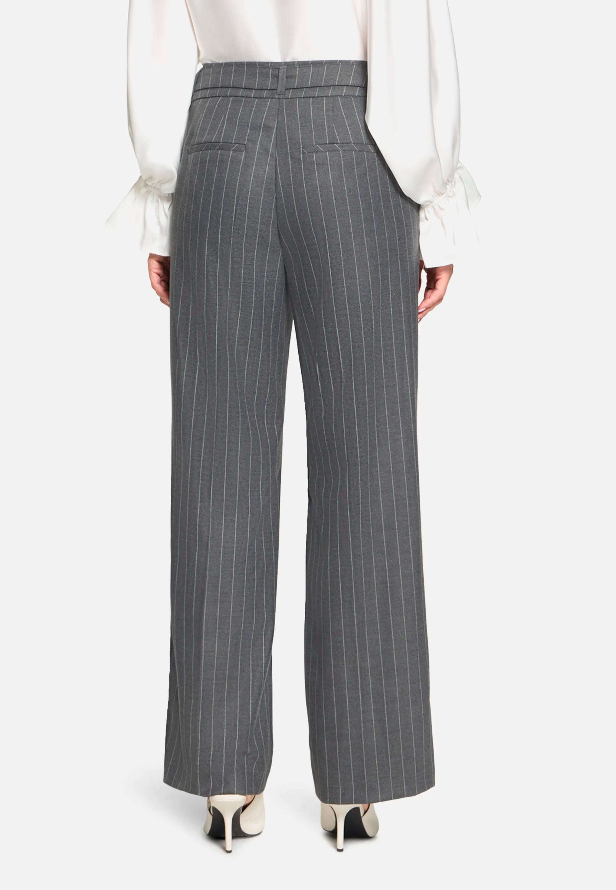 Betty Barclay_Magnet_Marlene Trousers with Tie Belt_6091-1622_9095_03