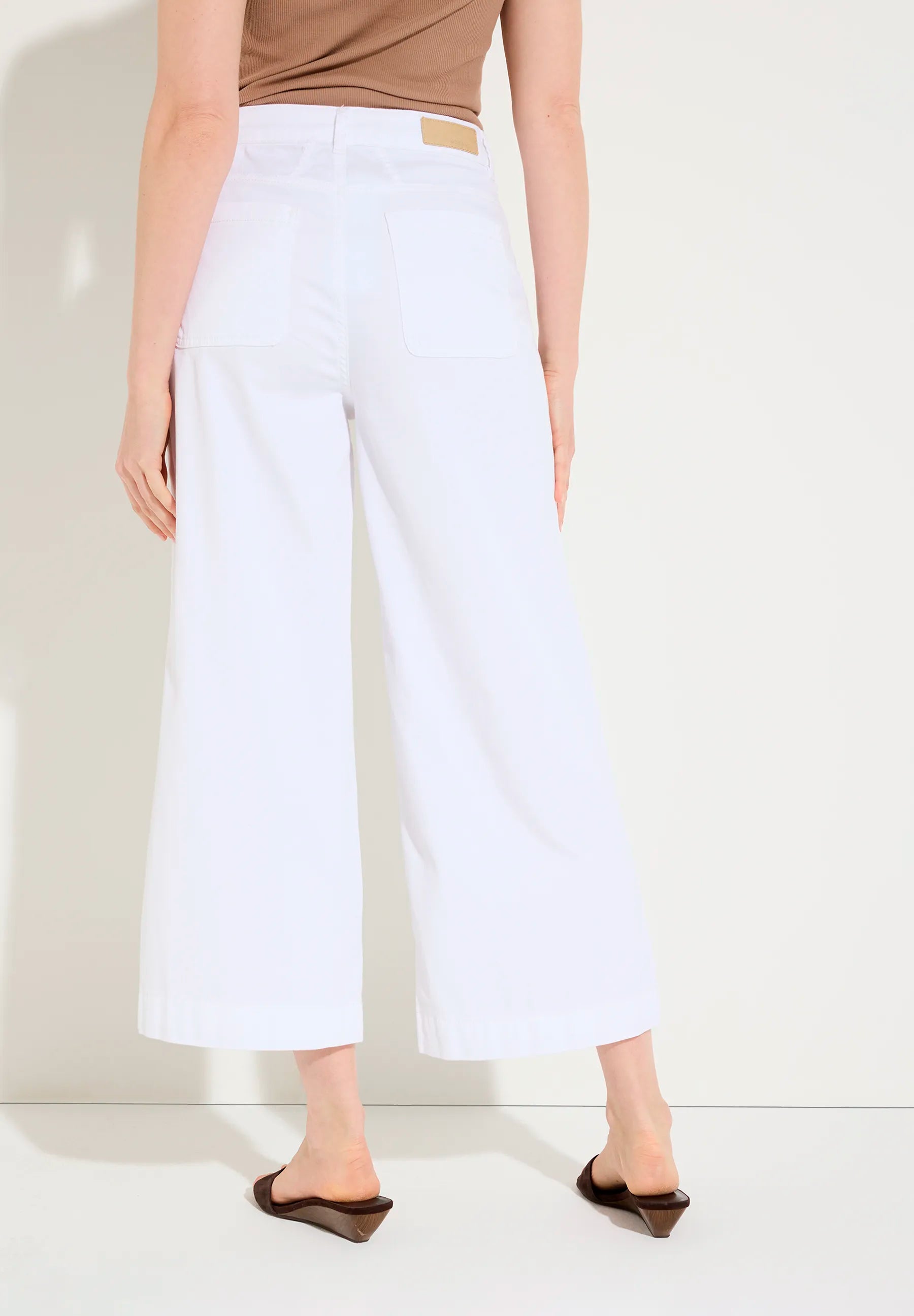 More & More White Women Sporty Culottes SKU: 61044056_0010 Image 02