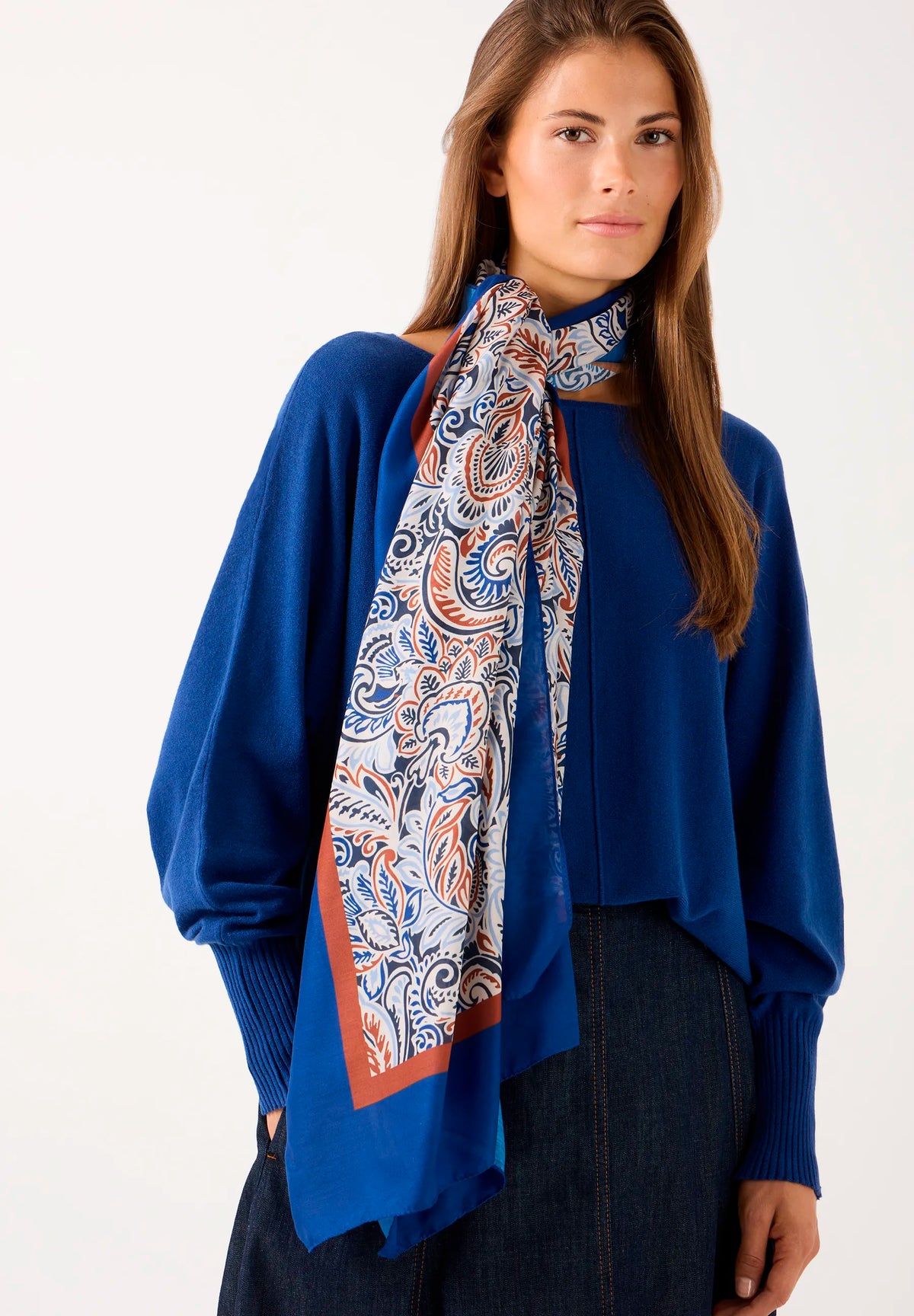 More & More Flower Jaquard Women Scarf with Paisley Print SKU: 61089011_M4373 Image 01