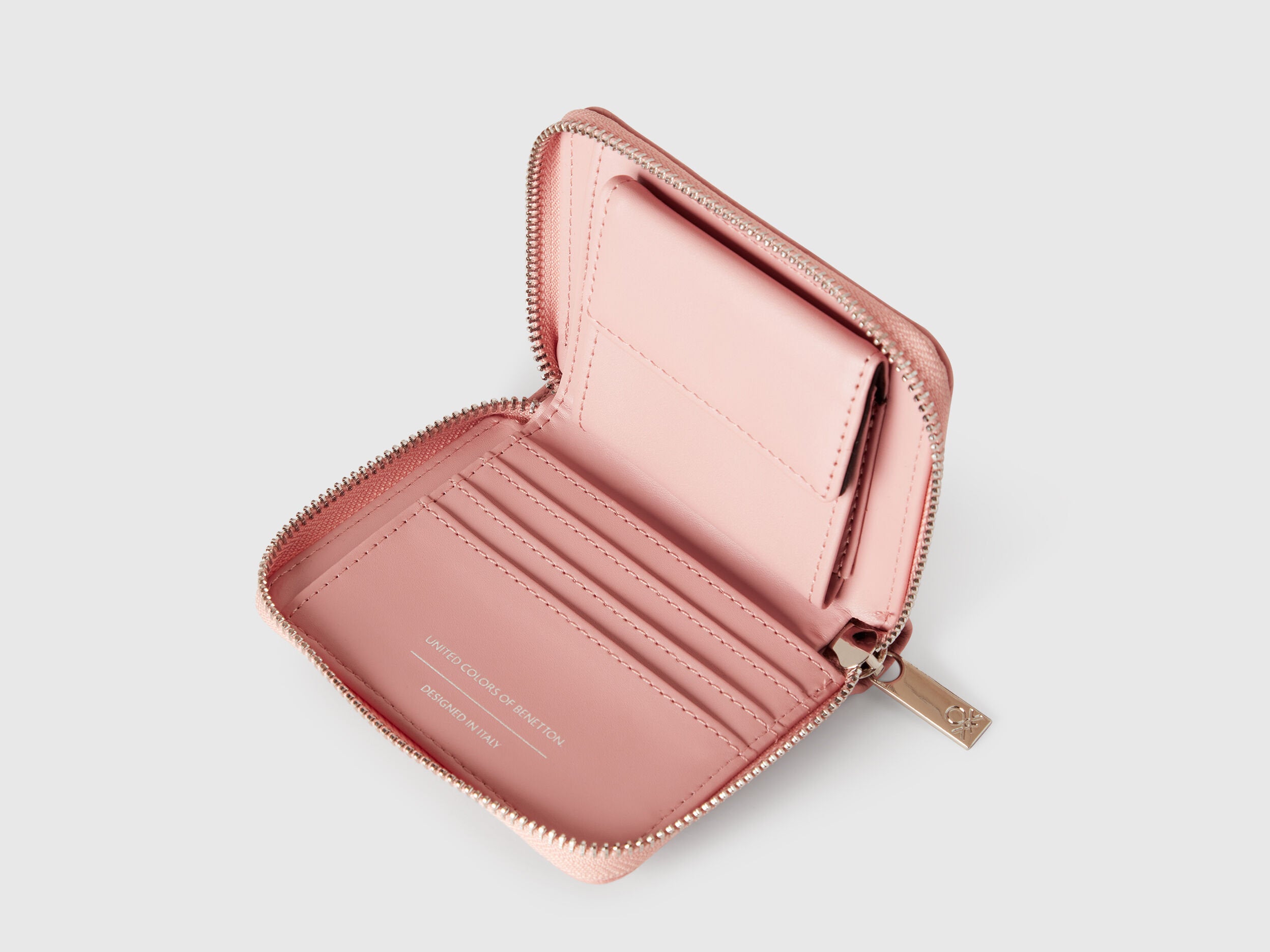 Benetton_Small Wallet with Zipper_618UDY071_09J_03
