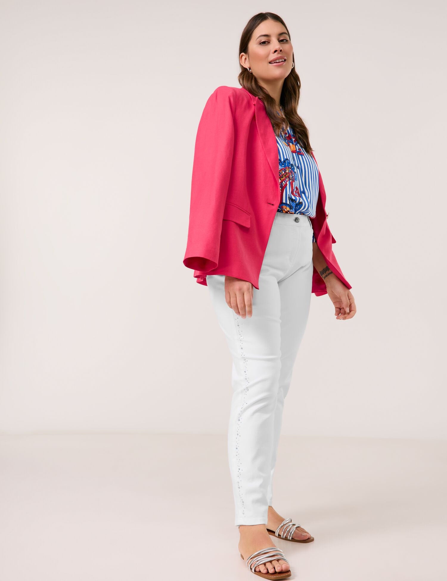 Samoon_Five-Pocket Jeans with Stud Embellishment, Betty_620613-21135_9600_05