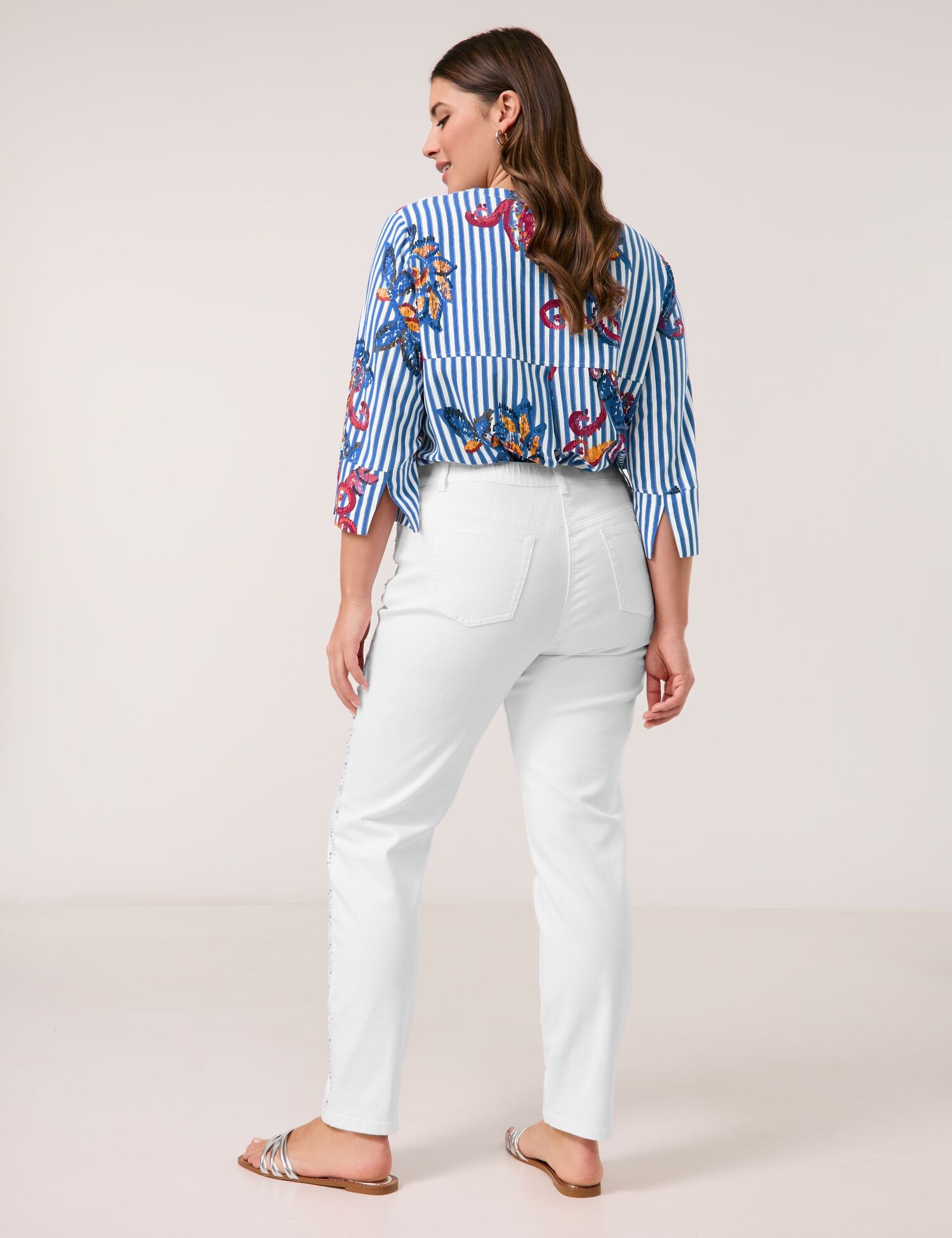 Samoon_Five-Pocket Jeans with Stud Embellishment, Betty_620613-21135_9600_06