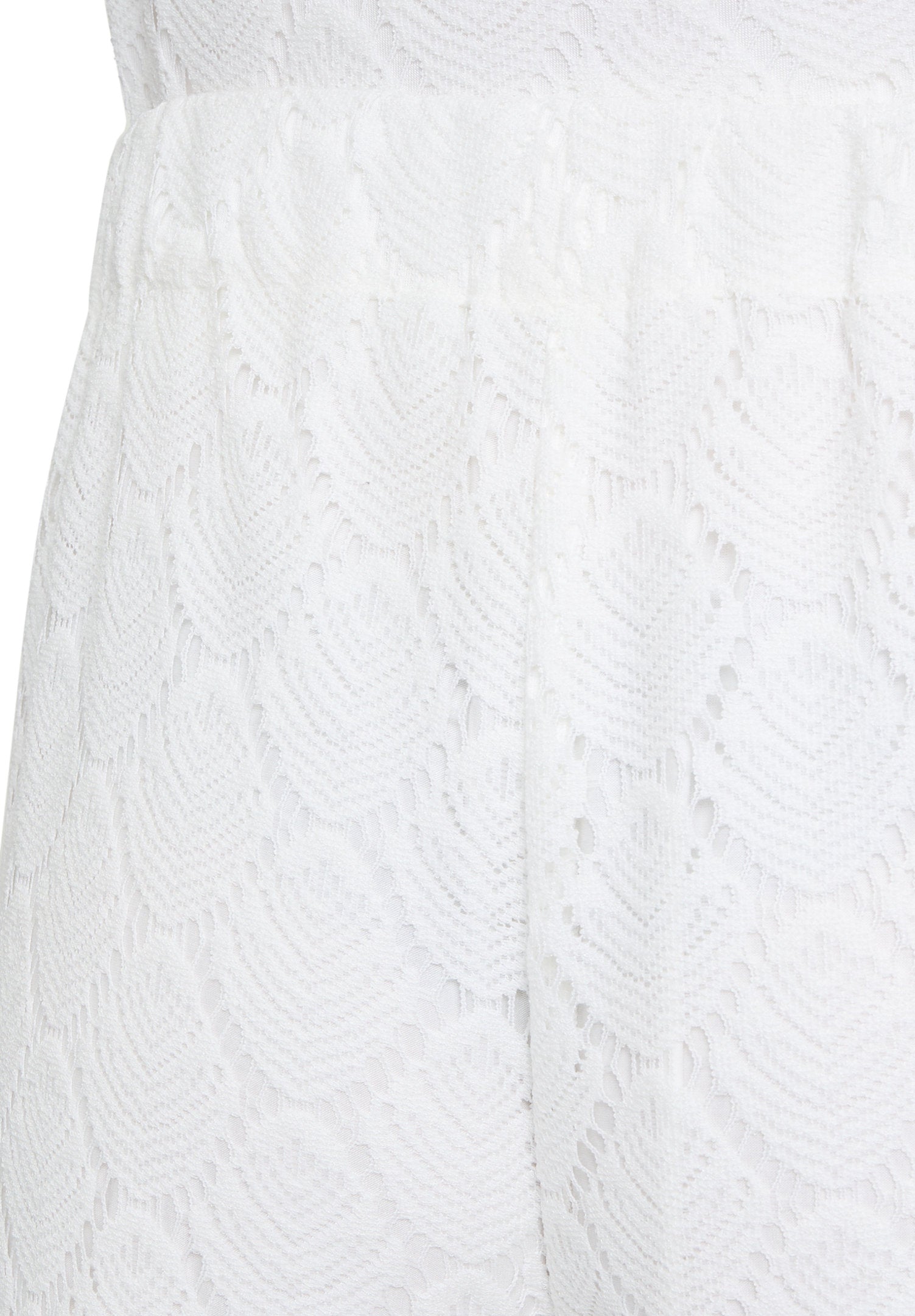 Betty Barclay_Pull-On Trousers with Hole Pattern_6580-3234_1014_07