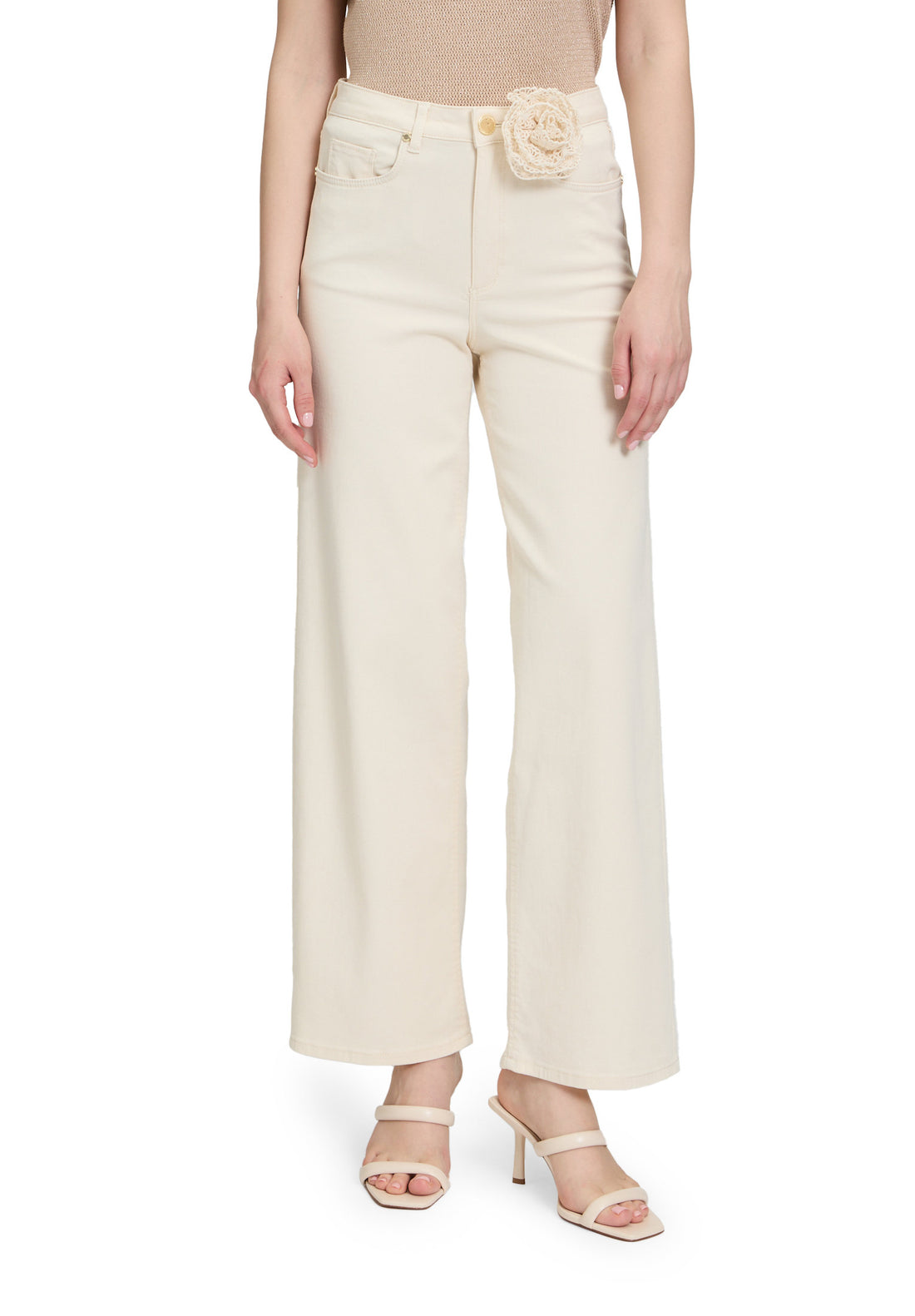 Betty Barclay_High-Waisted Jeans_6584-3190_7619_02