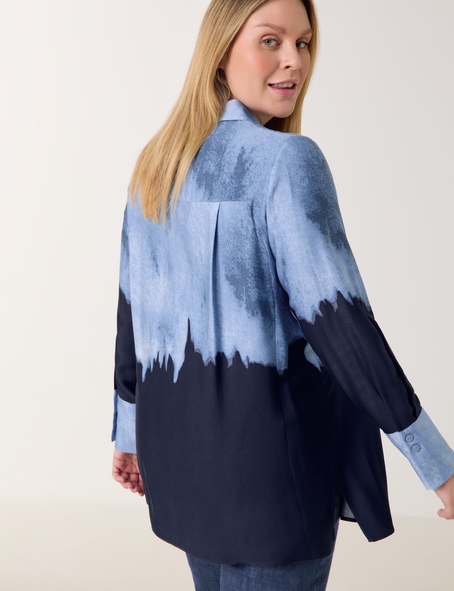 Samoon_Shirt Blouse with Colour Graduation_660612-21120_8452_06