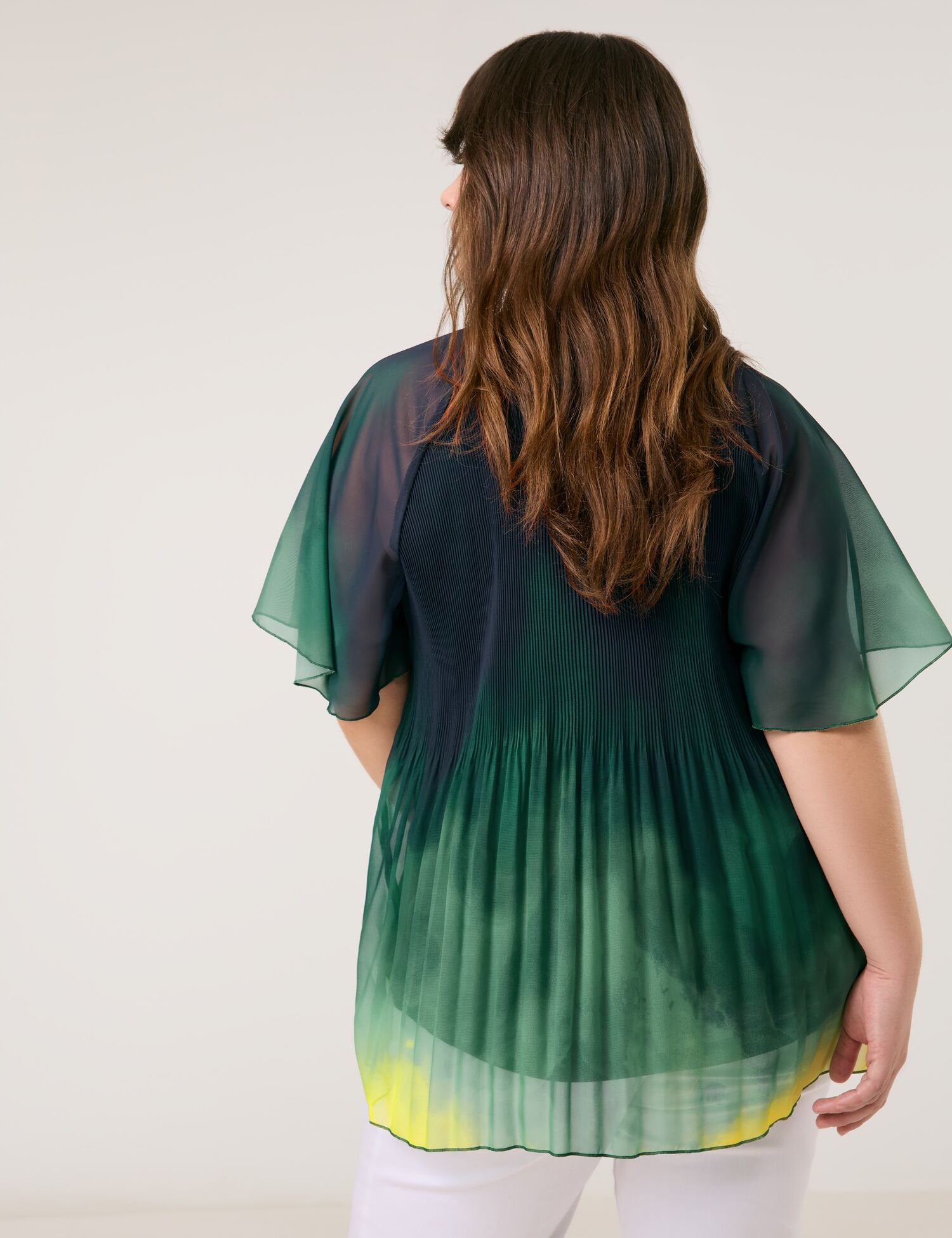 Samoon_Pleated Blouse with Short Sleeves_660624-21137_5752_03