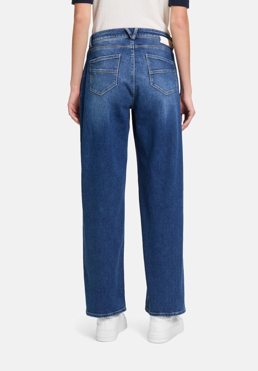 Betty Barclay_Blue Denim_High-Waisted Wide-Leg Jeans_6652-3071_8622_03
