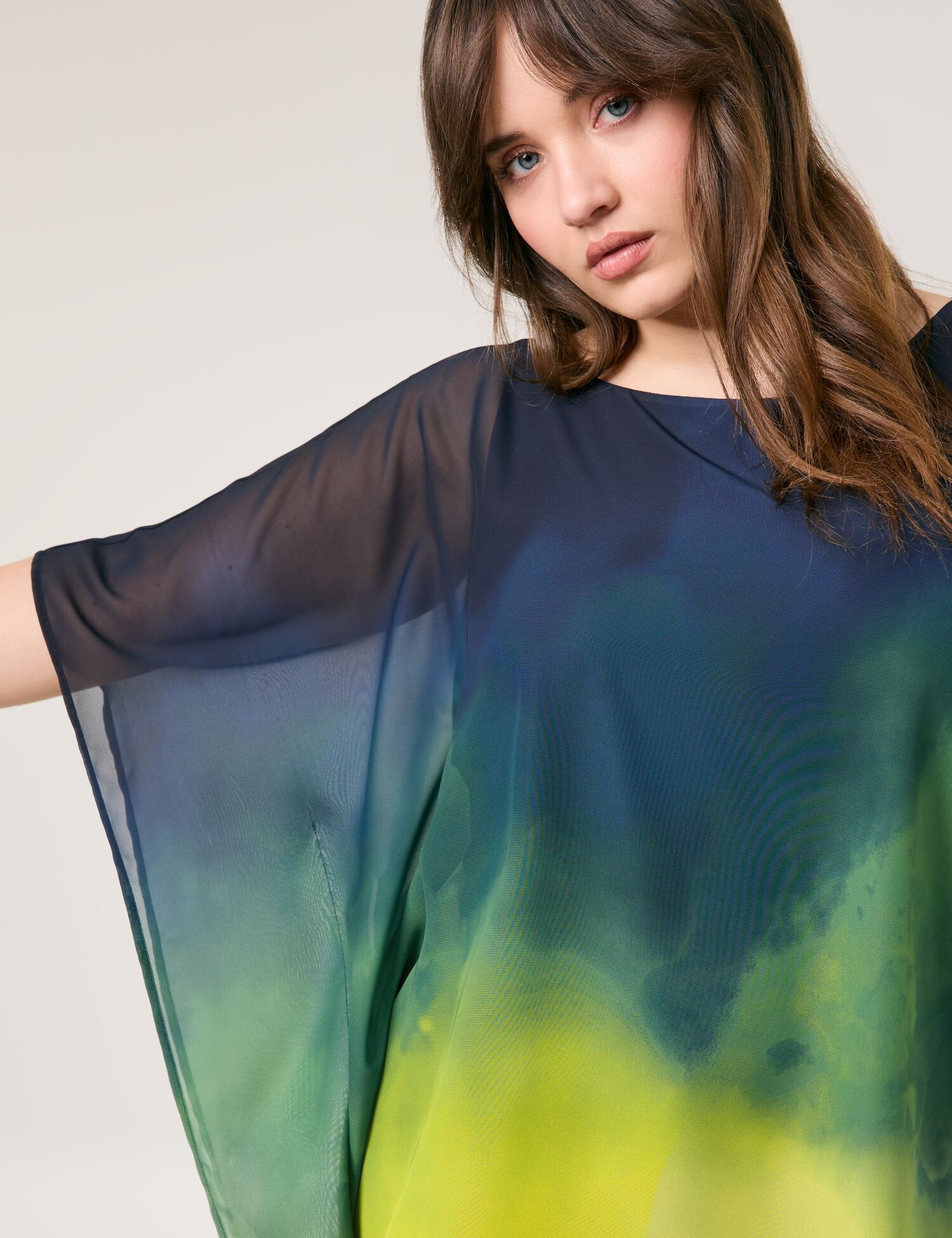 Samoon_Oversized Blouse in a Layered Look_671648-26210_5752_04