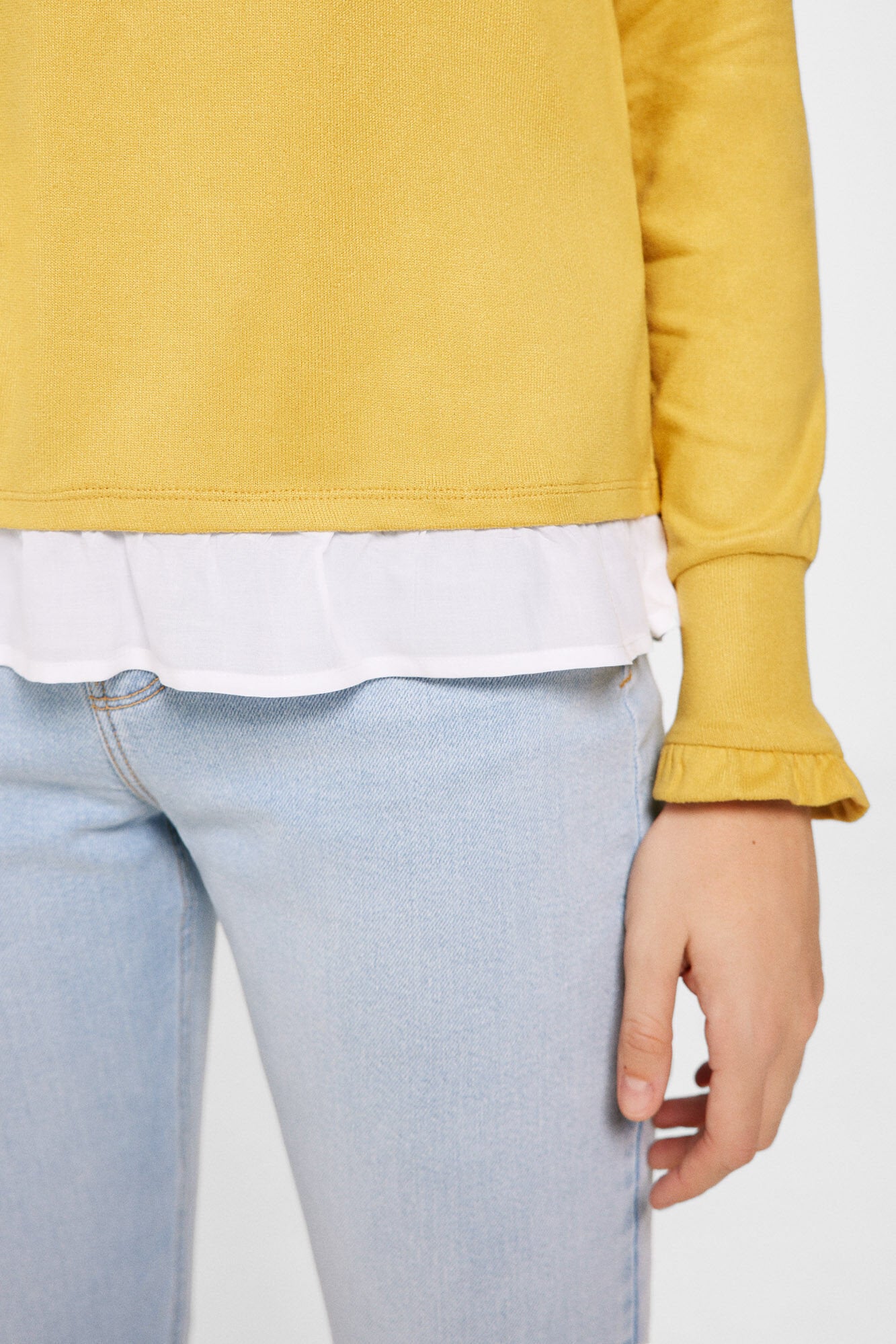 Long Sleeve T Shirt With Ruffle Hem_6765935_08_07