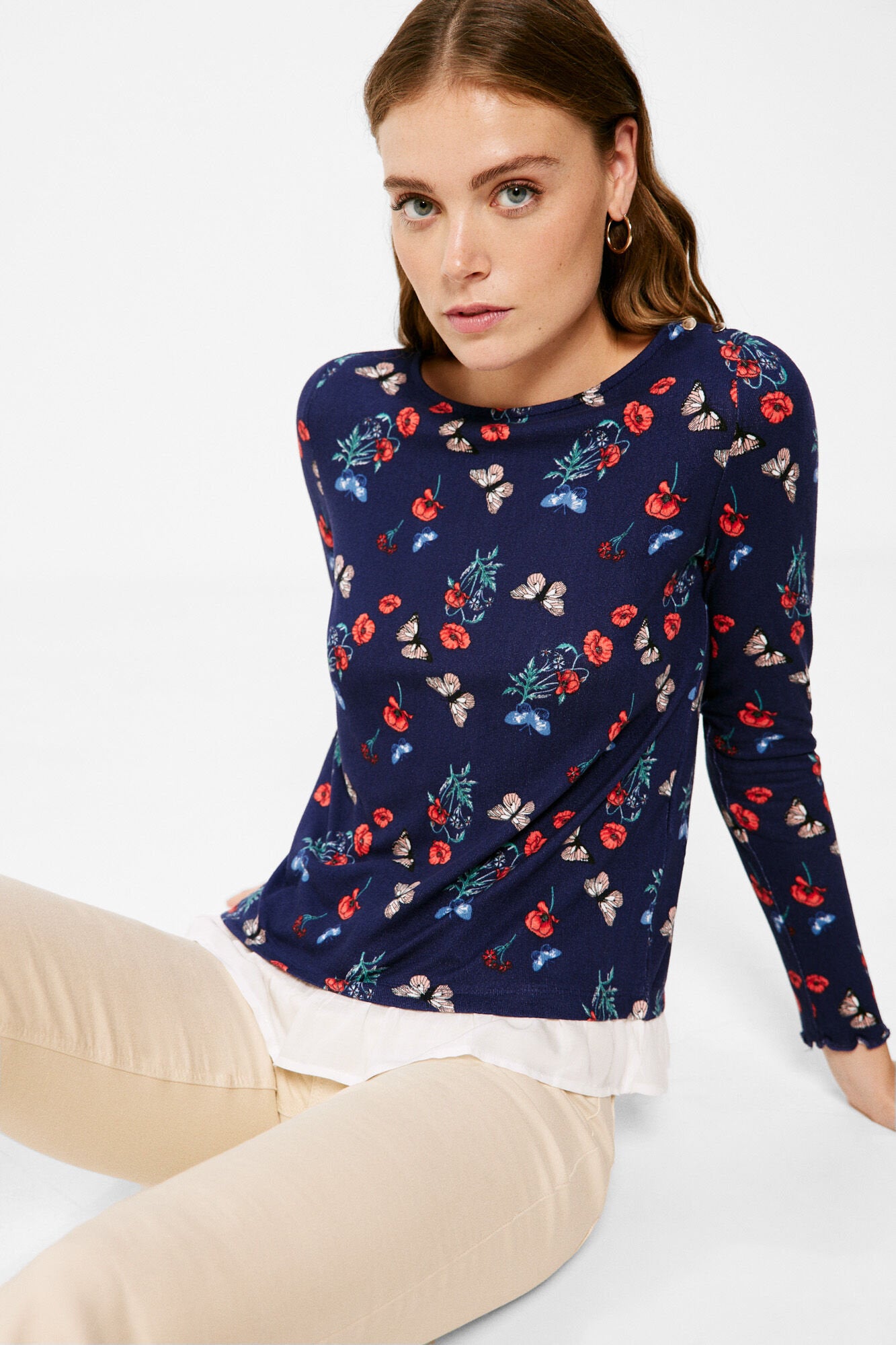 Long Sleeve T Shirt With Ruffle Hem_6765937_10_04