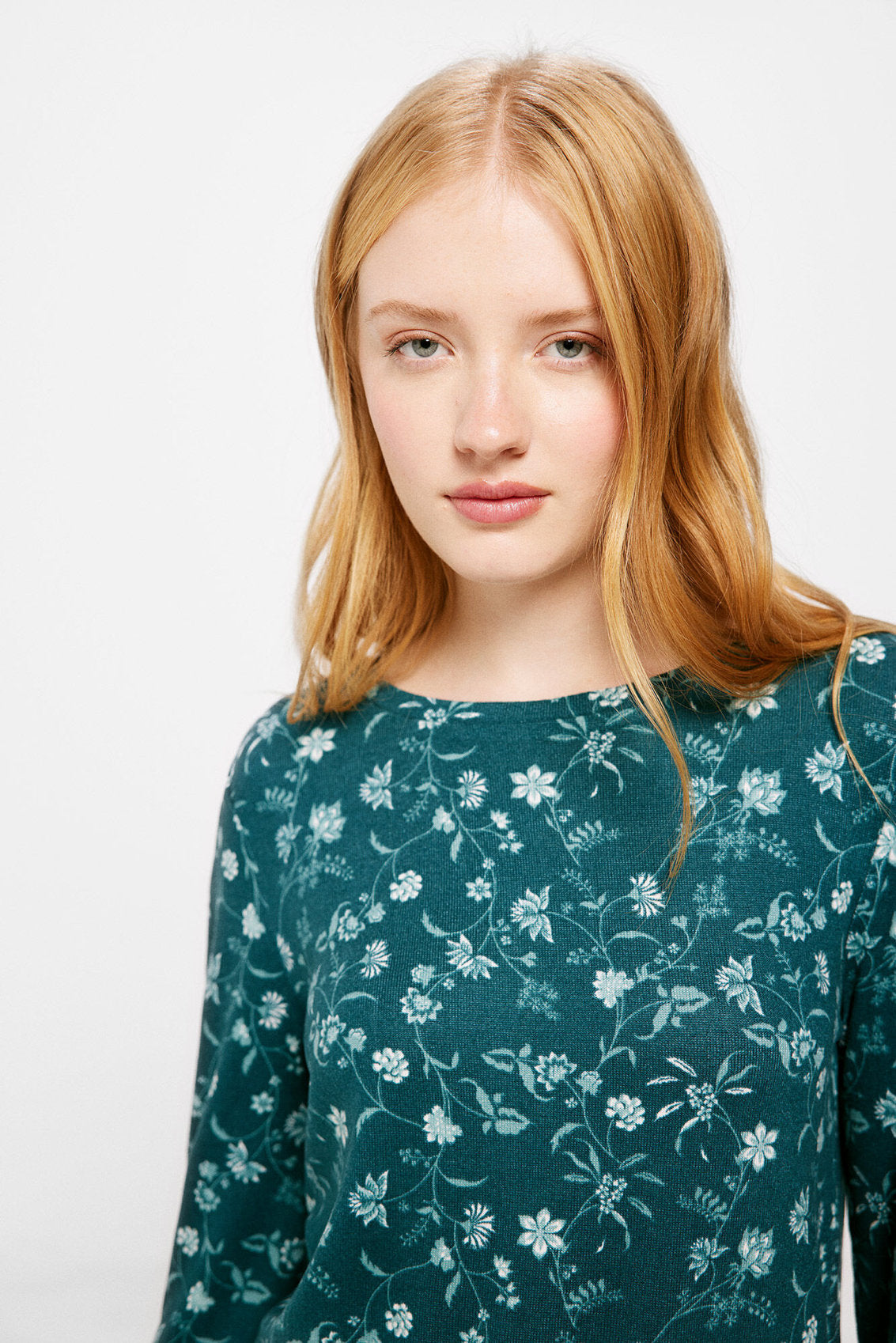 Long Sleeve T Shirt With Extended Hem_6765946_20_04