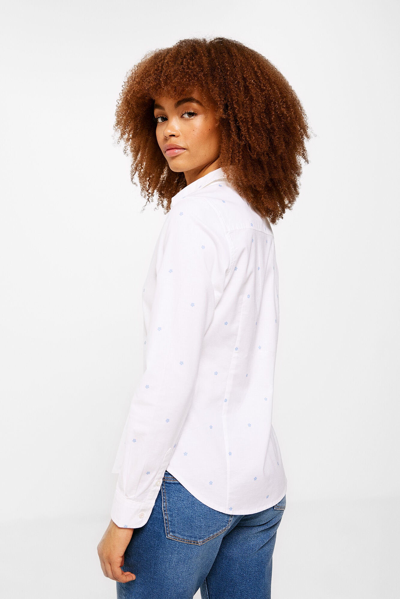 Classic Button Down Shirt_6797701_56_04