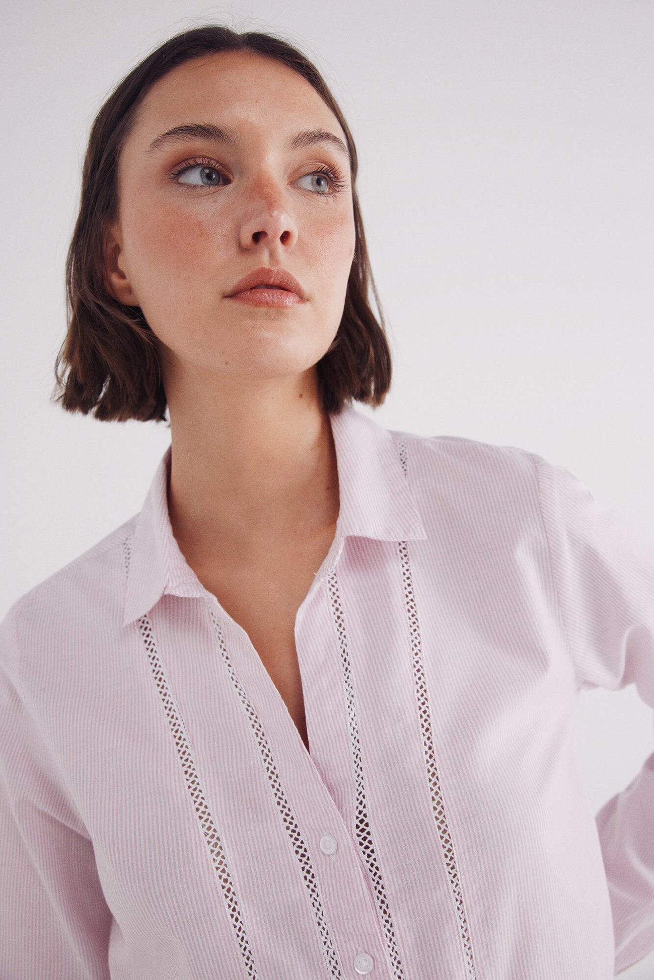 Springfield_Lace Insert Shirt_6799723_70_03