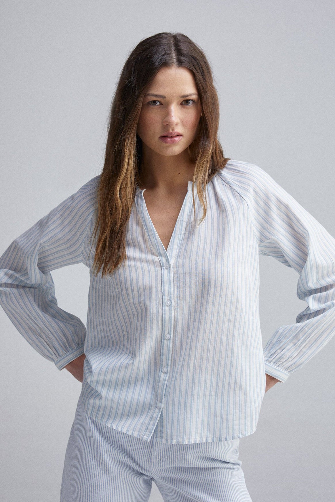 Springfield_Mandarin Collar Volume Blouse_6799743_96_01