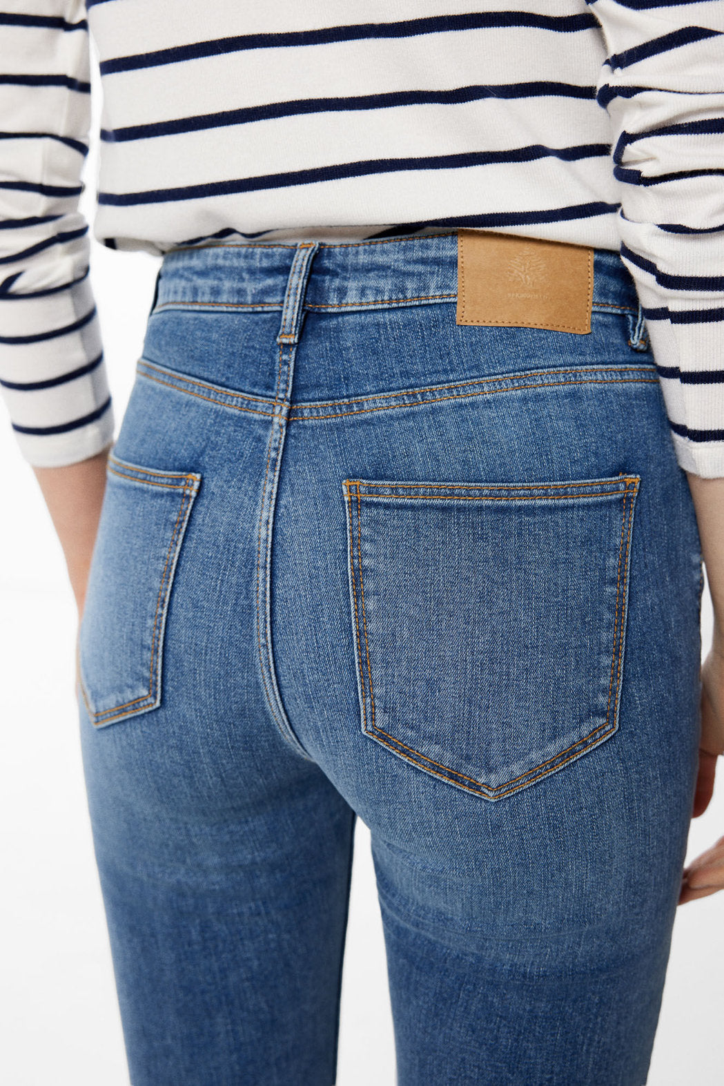 Low Waist Slim Fit Jeans_6827052_14_06