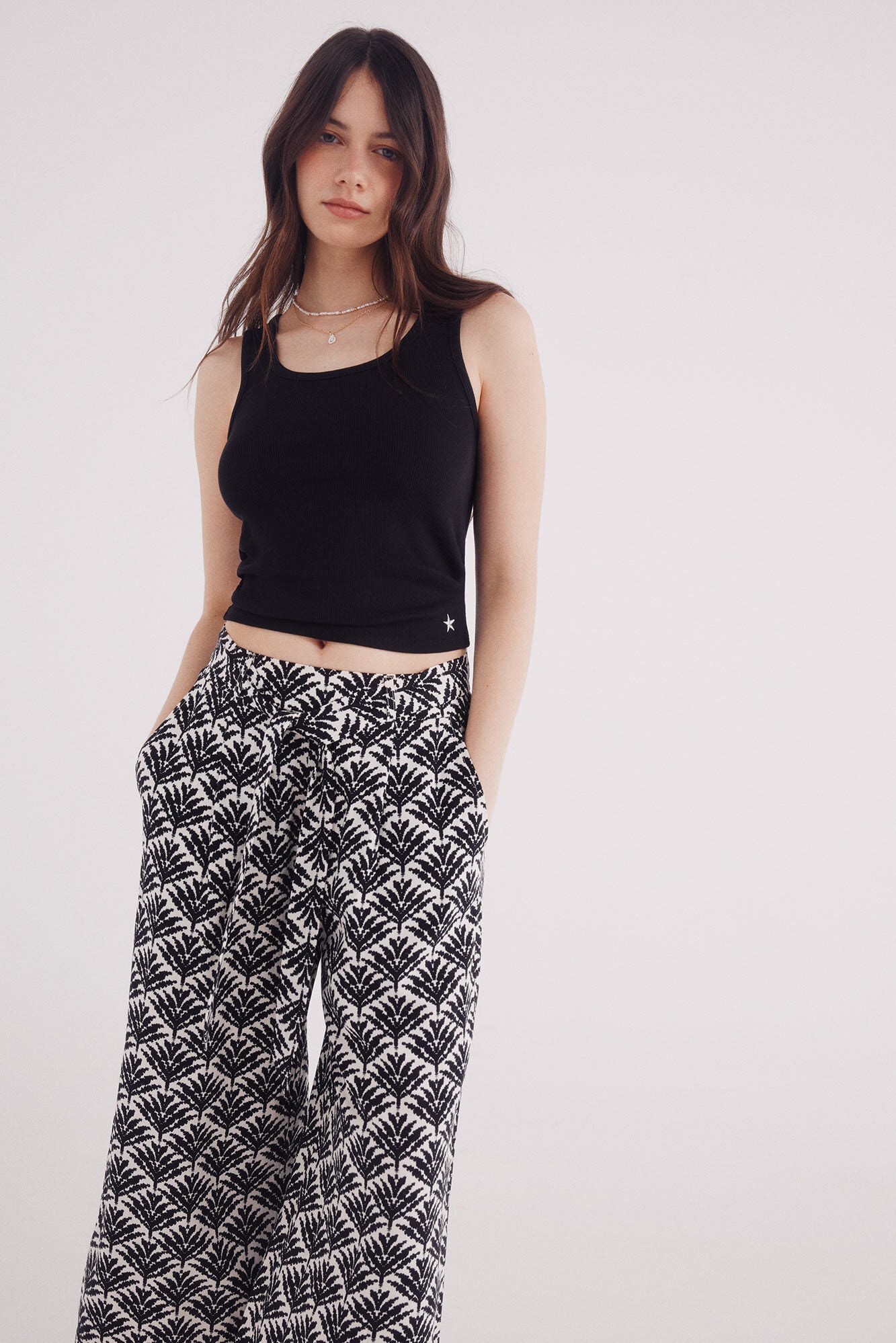 Springfield_Multi-Color_Printed Flowing Trousers_6832055_01_03