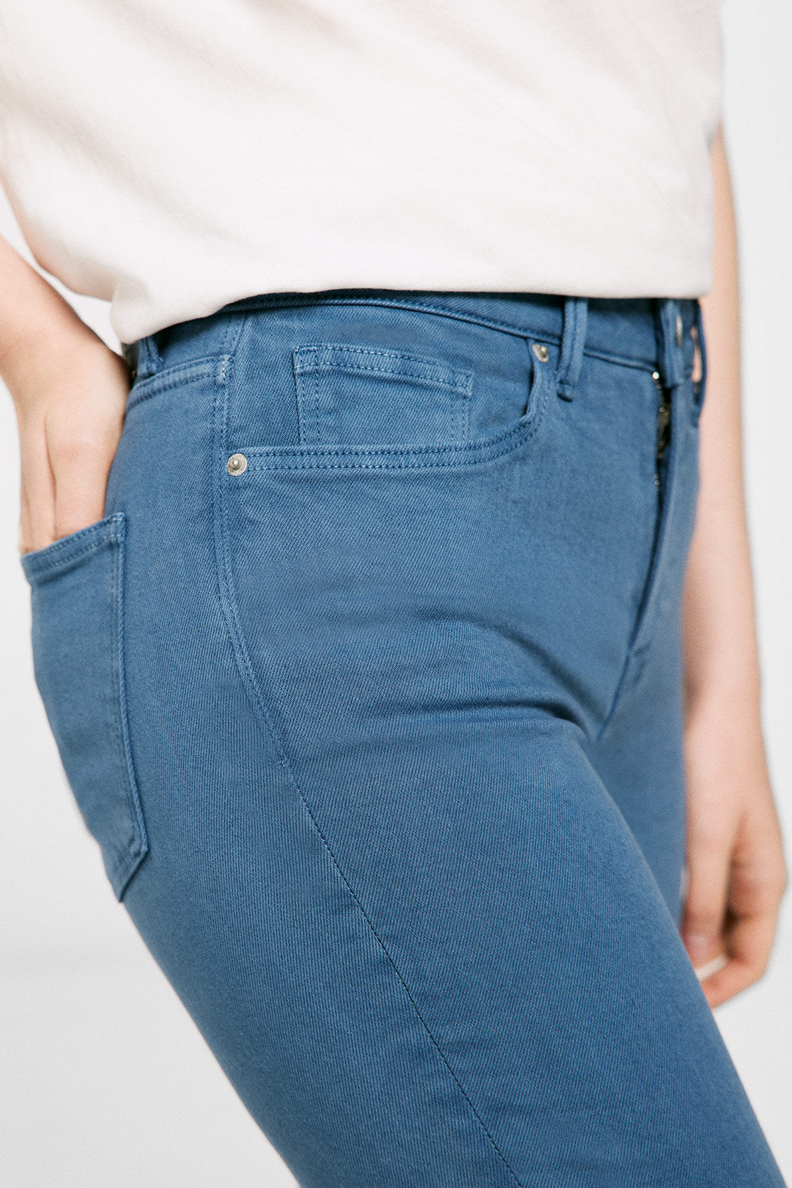 Skinny Fit Jeans_6837404_19_04
