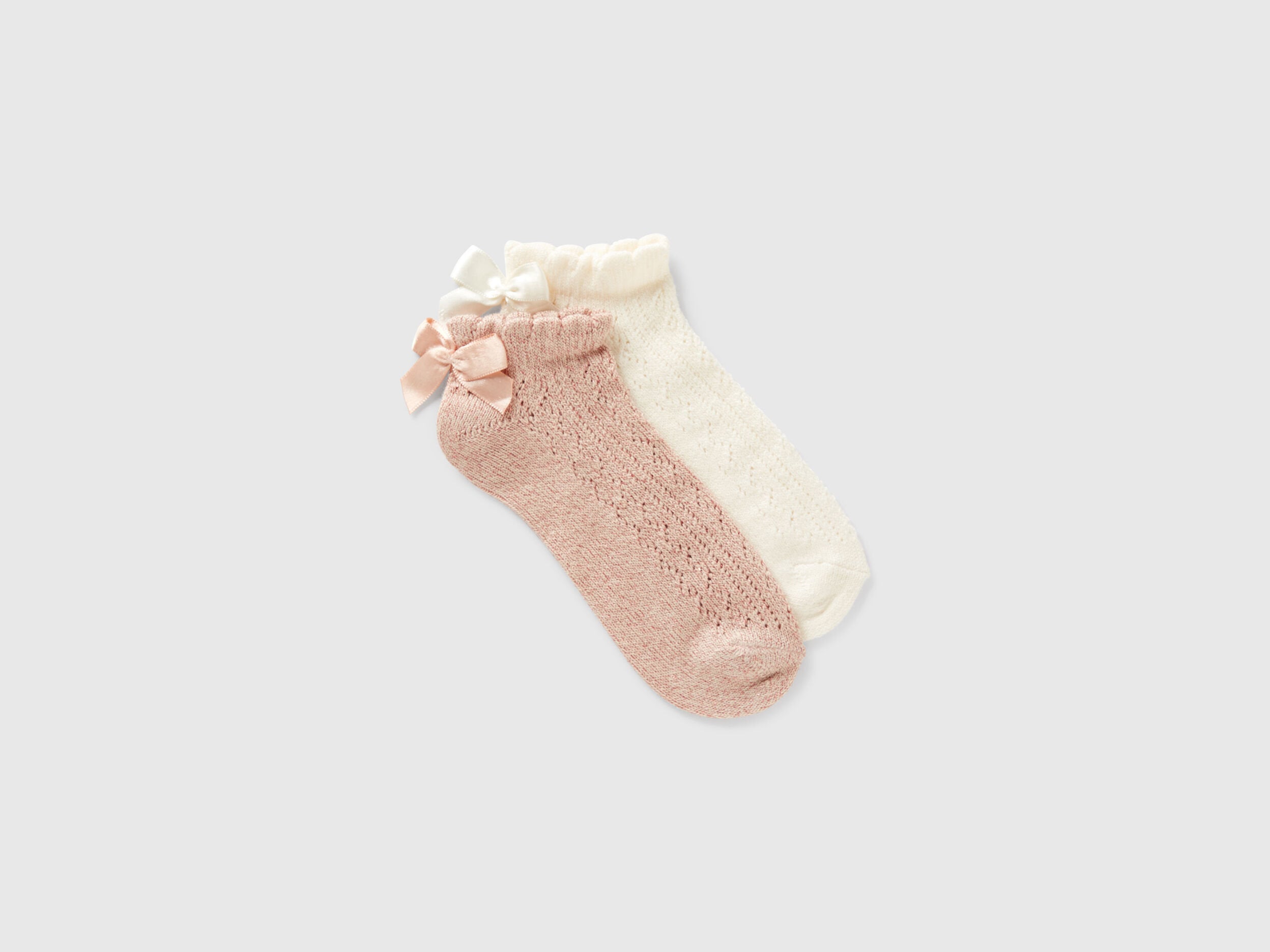 Benetton_Short Socks with Bow_6AO407042_901_01