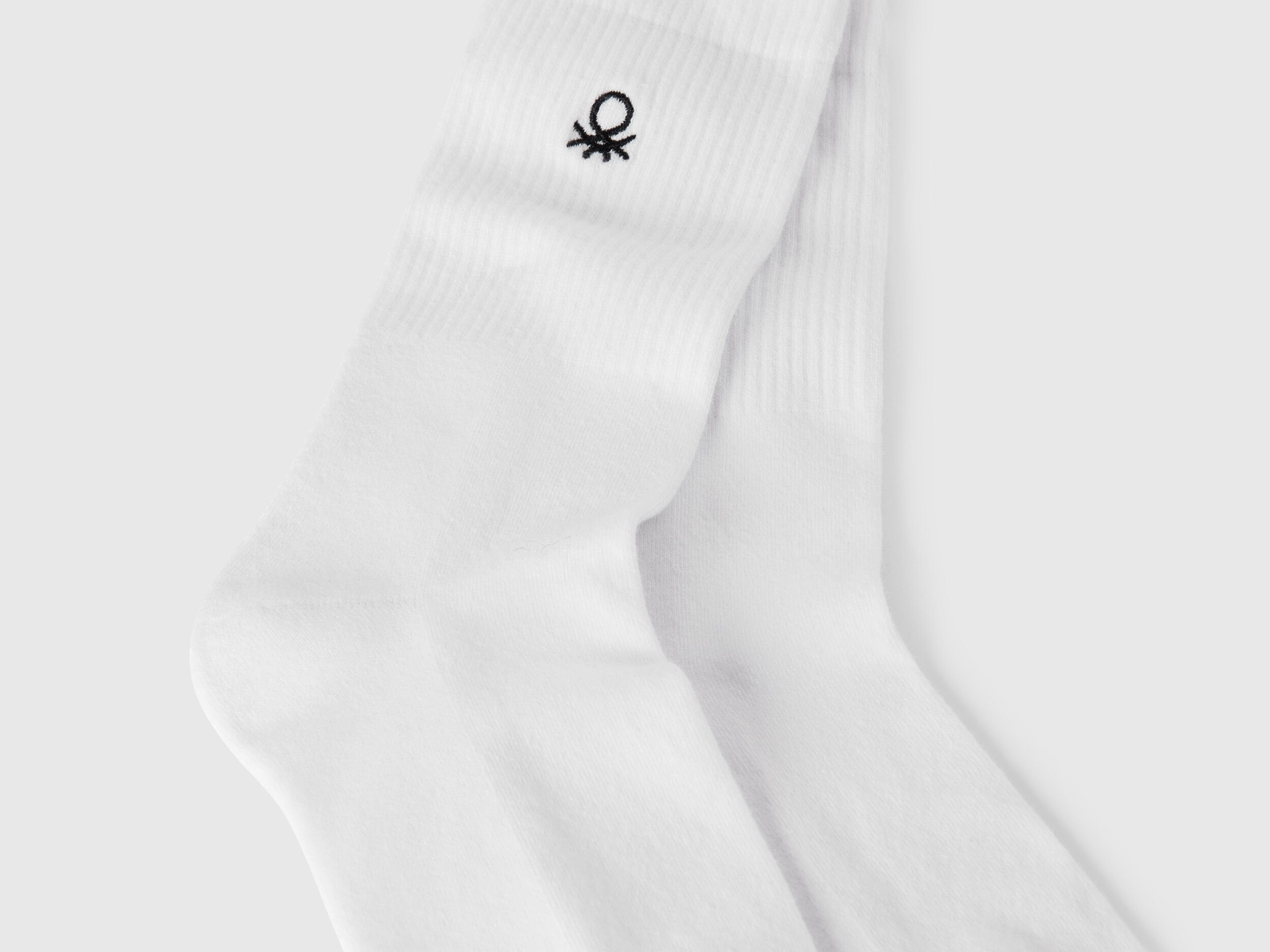 Benetton_Sporty Socks in Organic Stretch Cotton_6AO42701Q_929_02