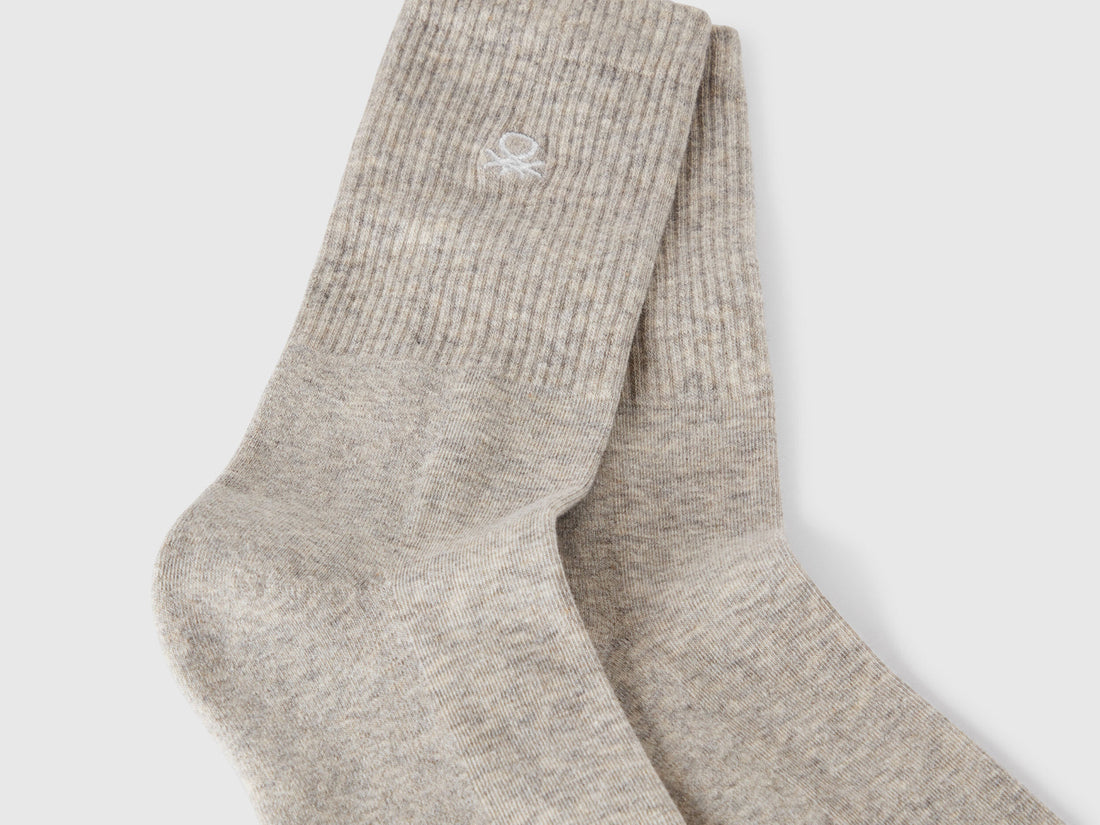 Benetton_Sporty Socks in Organic Stretch Cotton_6AO42701Q_931_02