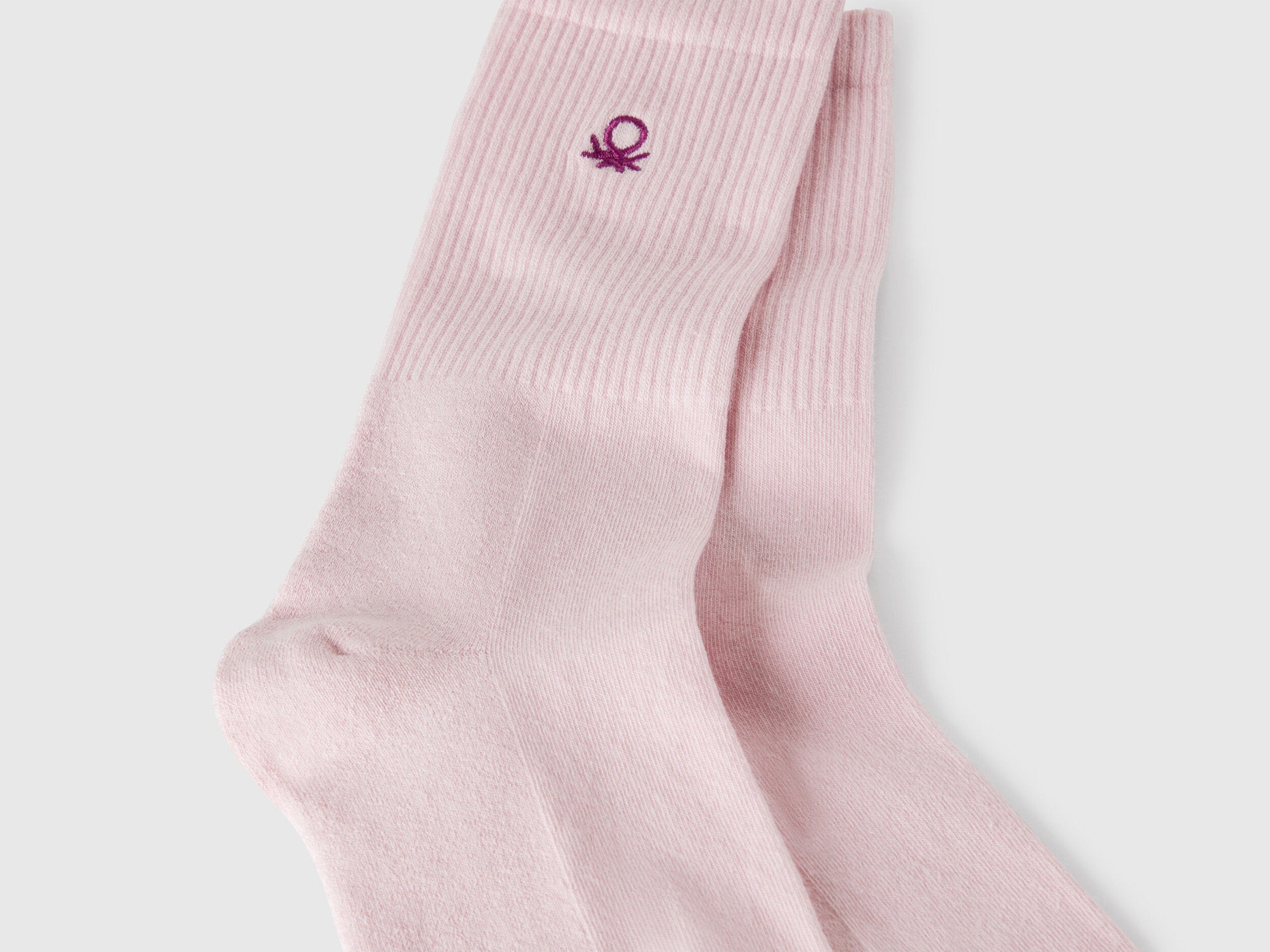 Benetton_Sporty Socks in Organic Stretch Cotton_6AO42701Q_941_02