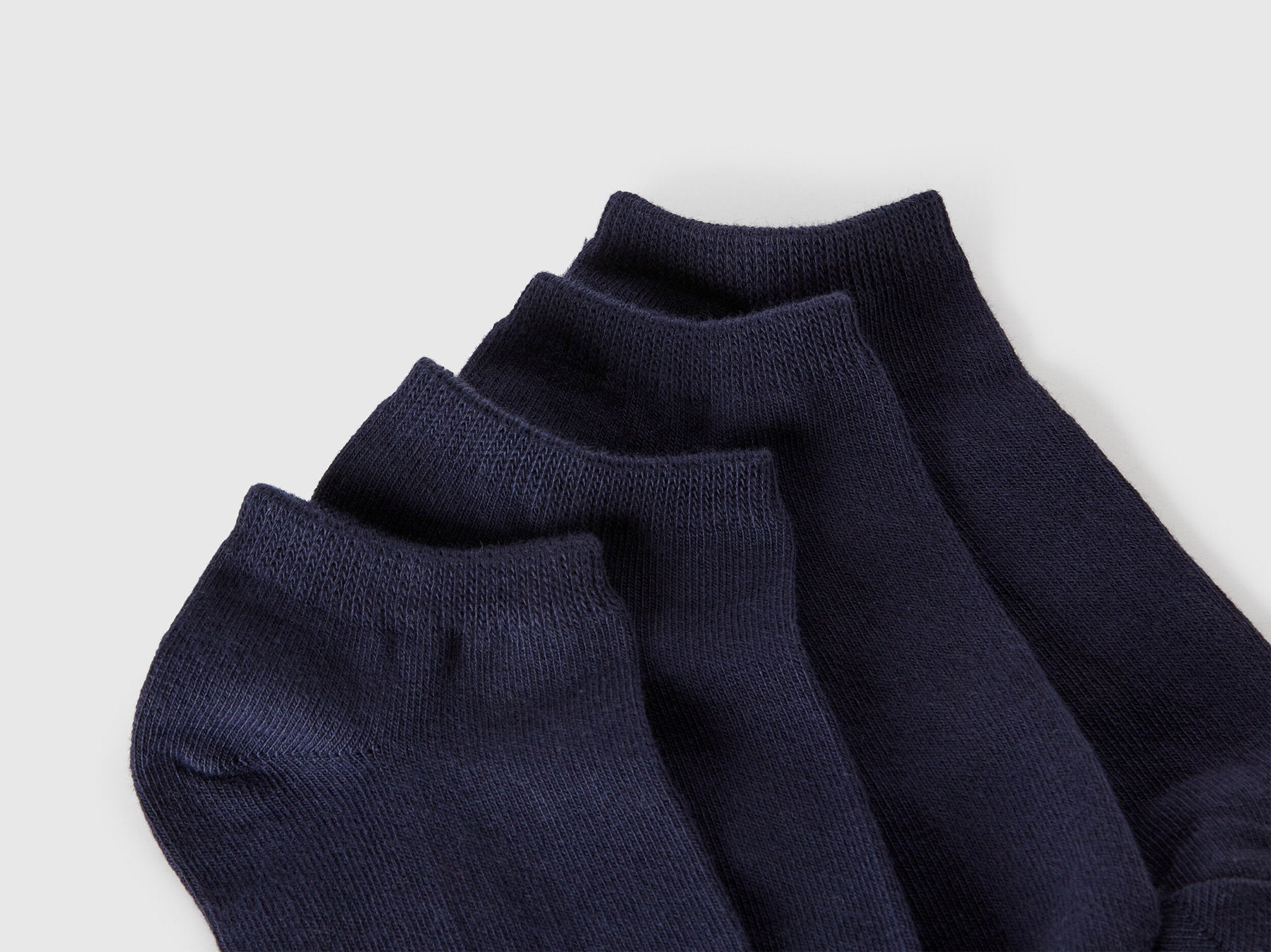 Beneton_Four Pairs of Short Socks_6GRD07024_901_02